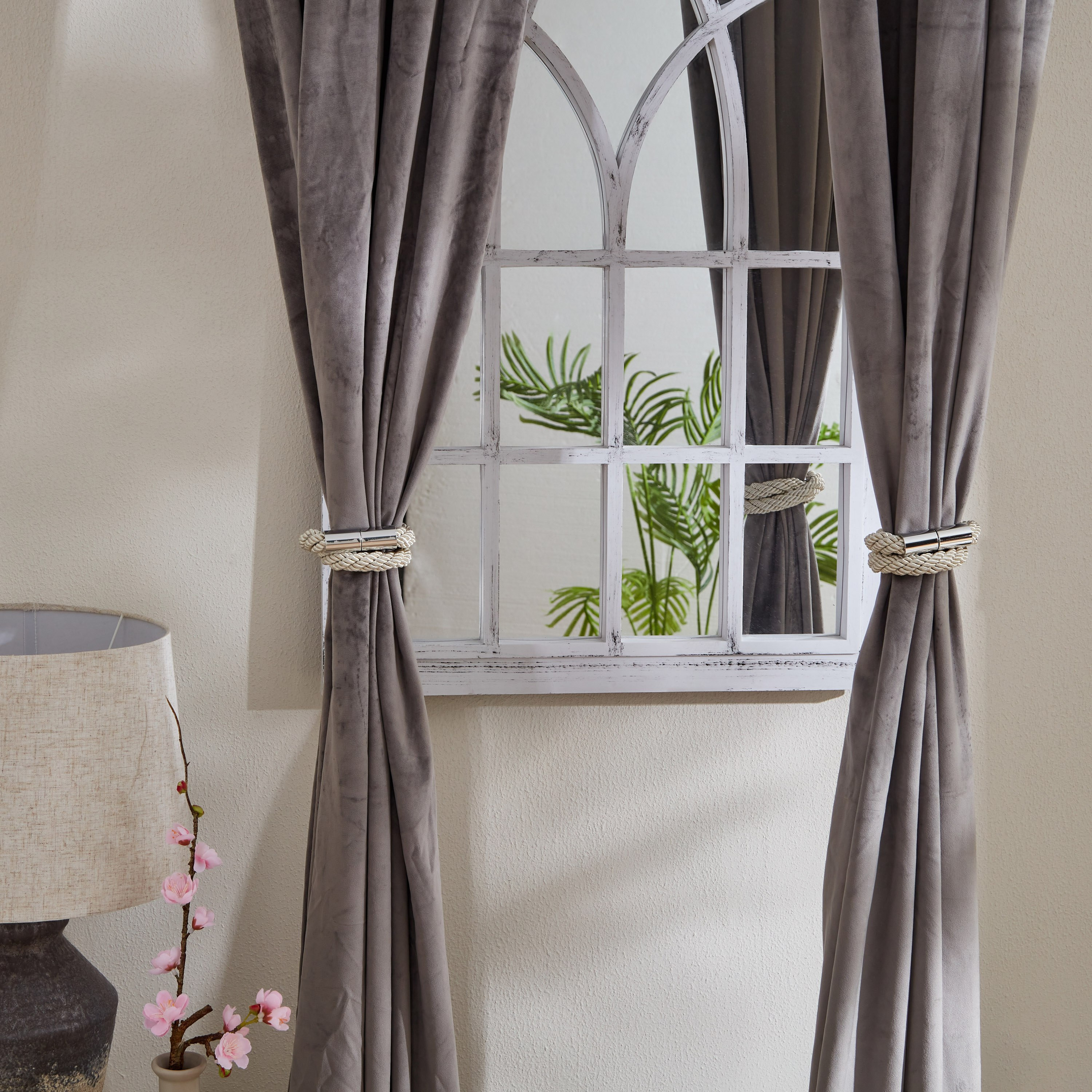 مثبّت ستائر فريا من دازل - طقم من قطعتين-hbxhomeware-hbxdecorandfurnishings-image-2