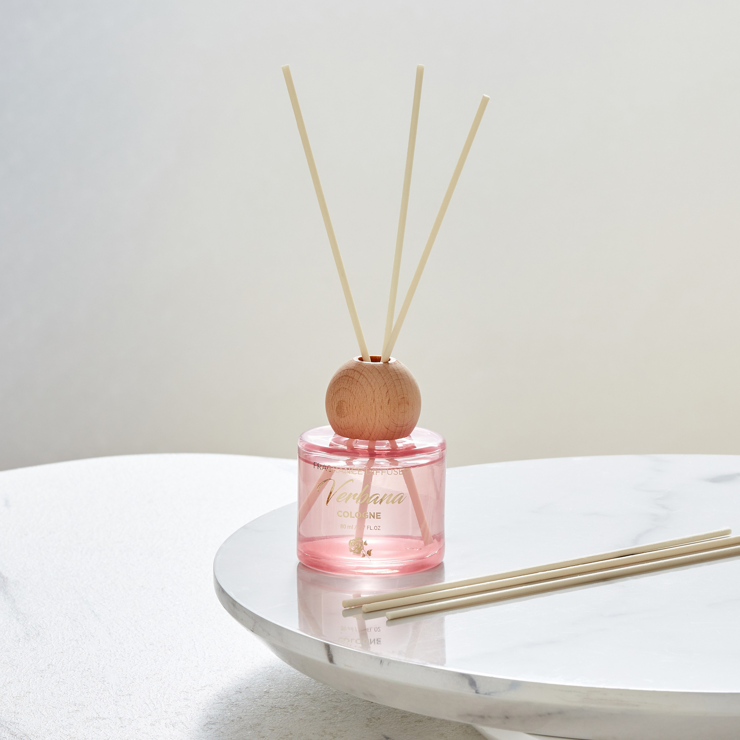 موزع عطور كولونيا مع أعواد فايبر فيربانا من ألبس - 80 مل-hbxbedroom-homefragrance-diffusers-image-1