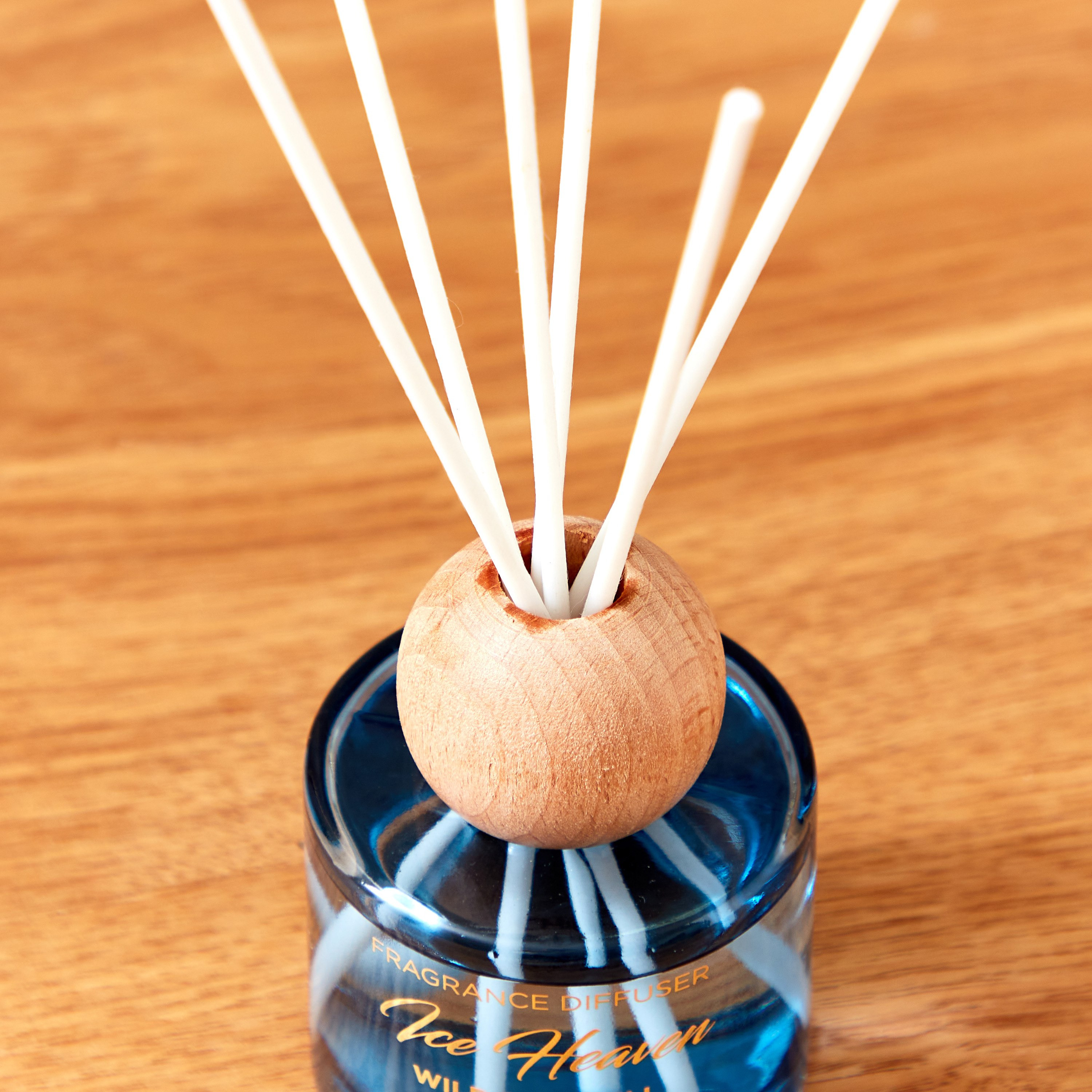موزع عطور بأعواد ألياف برائحة أيس هيفن وايلد بلوبيل من ألبس - 80 مل-hbxbedroom-homefragrance-diffusers-image-3
