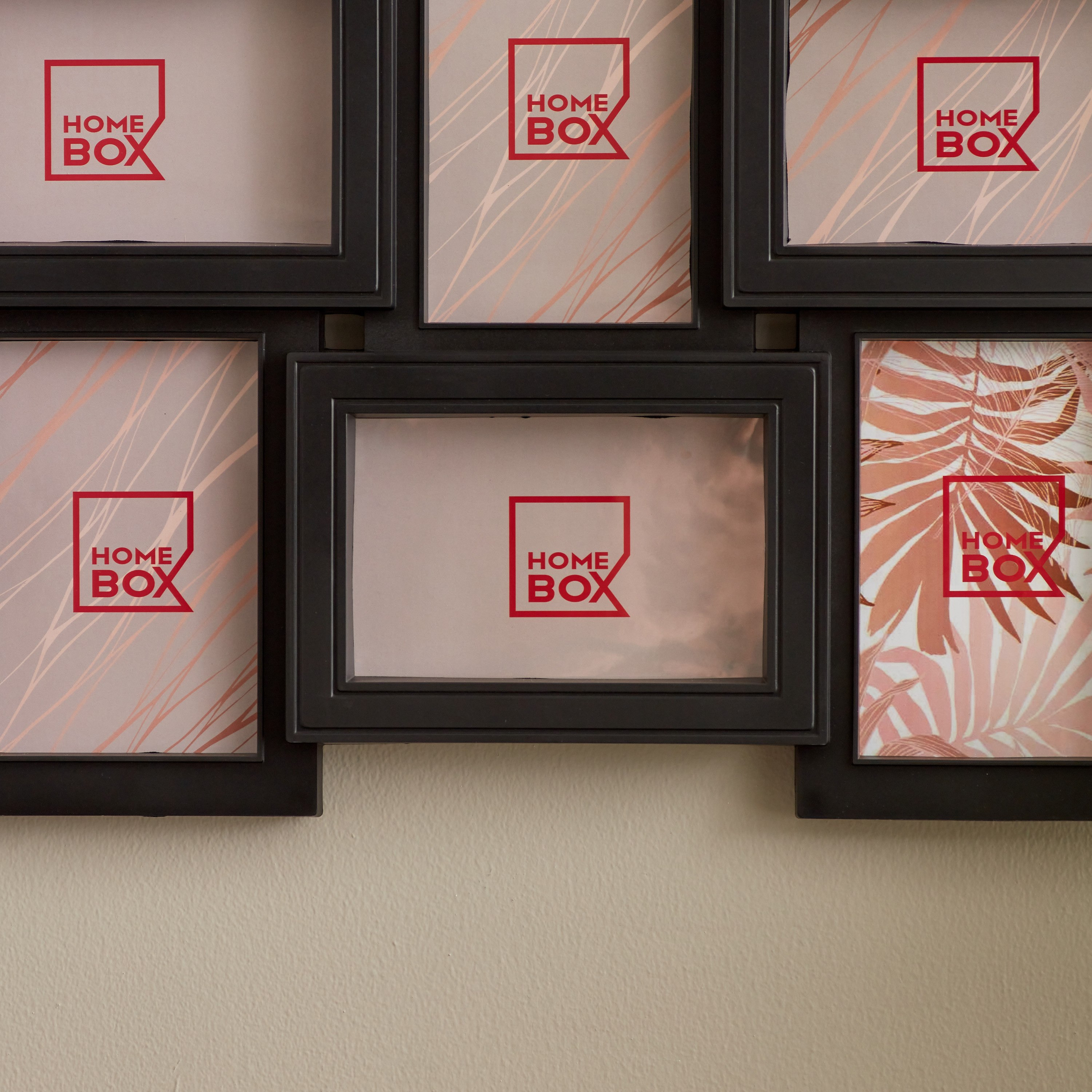 برواز 18 صورة من كاتي - 90x3x48 سم-hbxdiningroom-decorandaccessories-photoframes-image-4