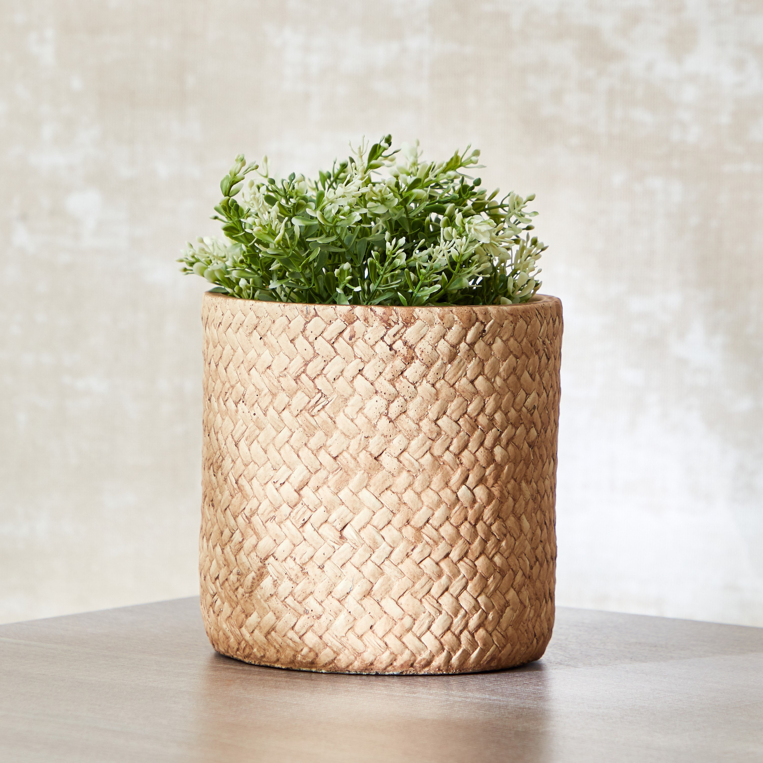 إناء حديقة بتصميم منسوج من سانسا - 17 سم-hbxdecorandfurnishings-homeaccessories-artificialflowersandplants-image-1