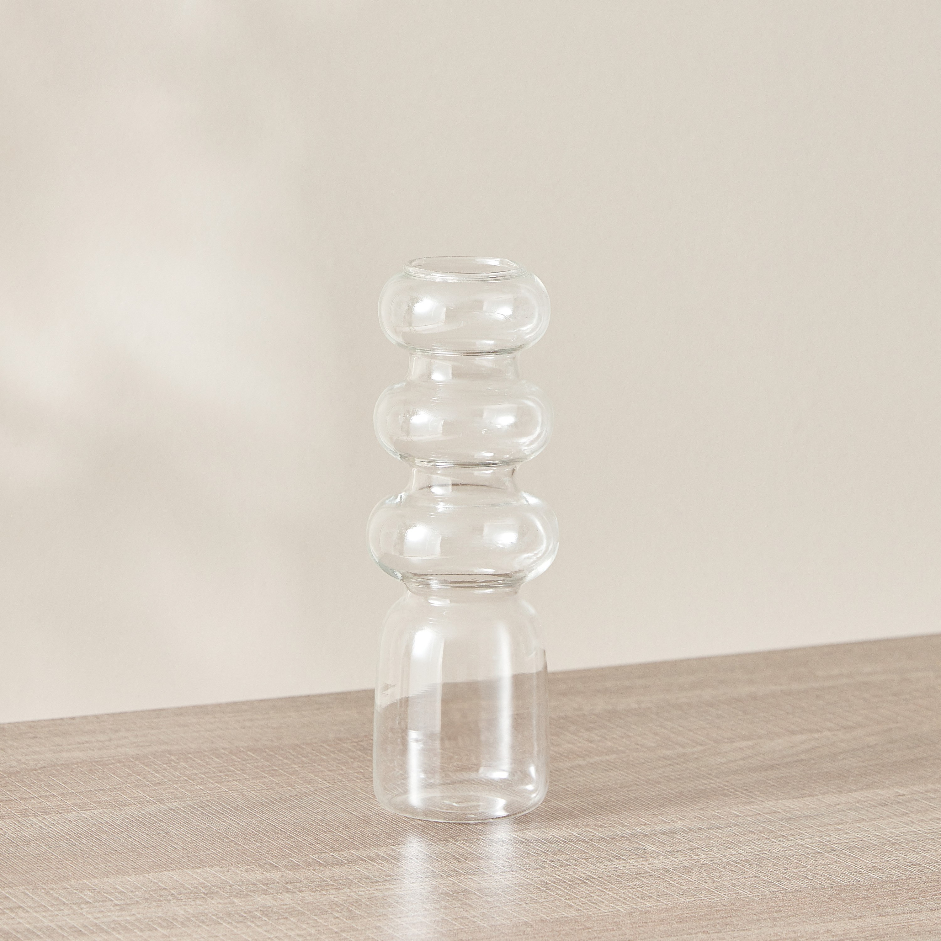 مزهرية زجاج من لوسي - 7x7x21 سم-hbxhomeware-hbxdecorandfurnishings-image-2