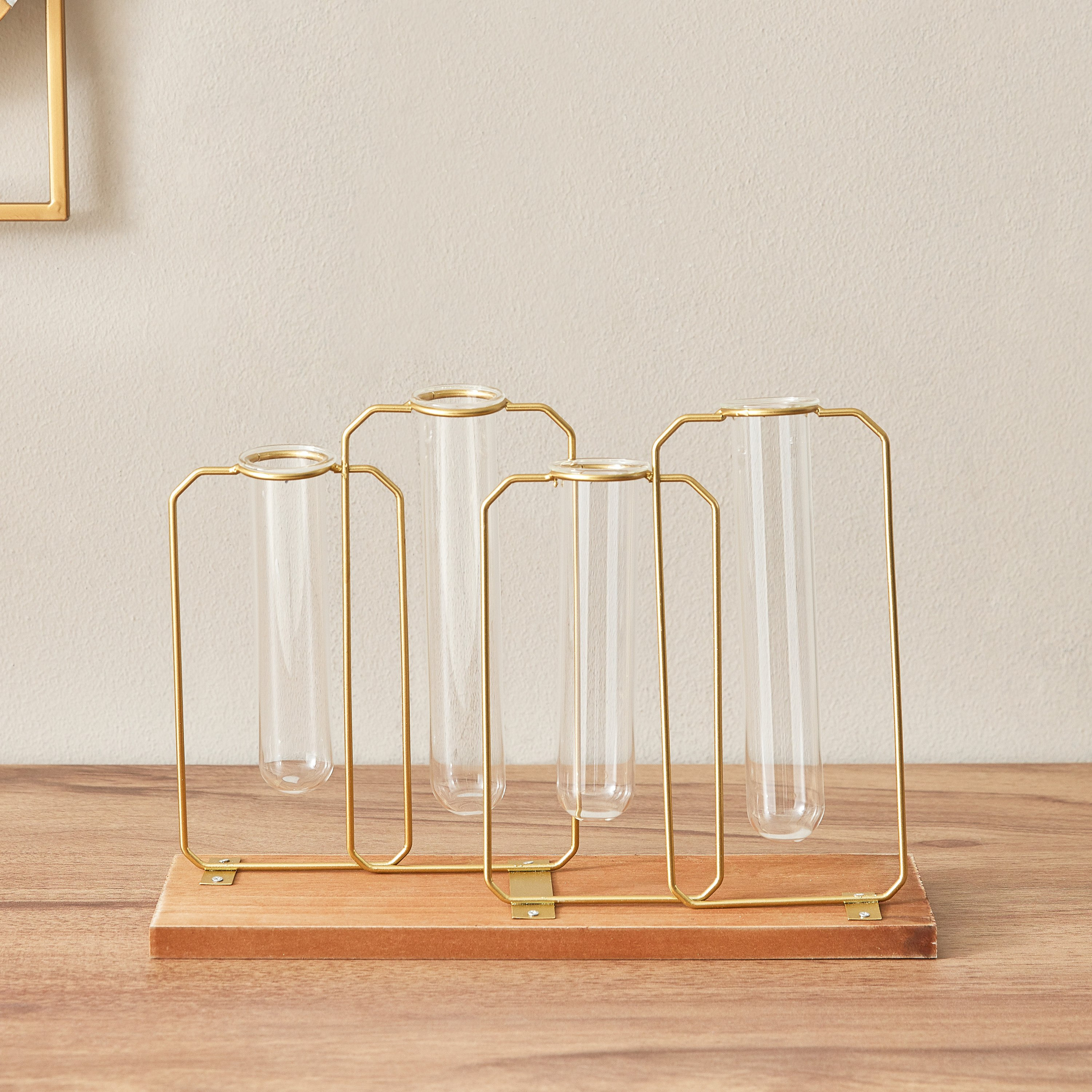 مزهرية سلكية من لوسي - 30x10x21 سم-hbxbedroom-decorandaccessories-vases-image-2