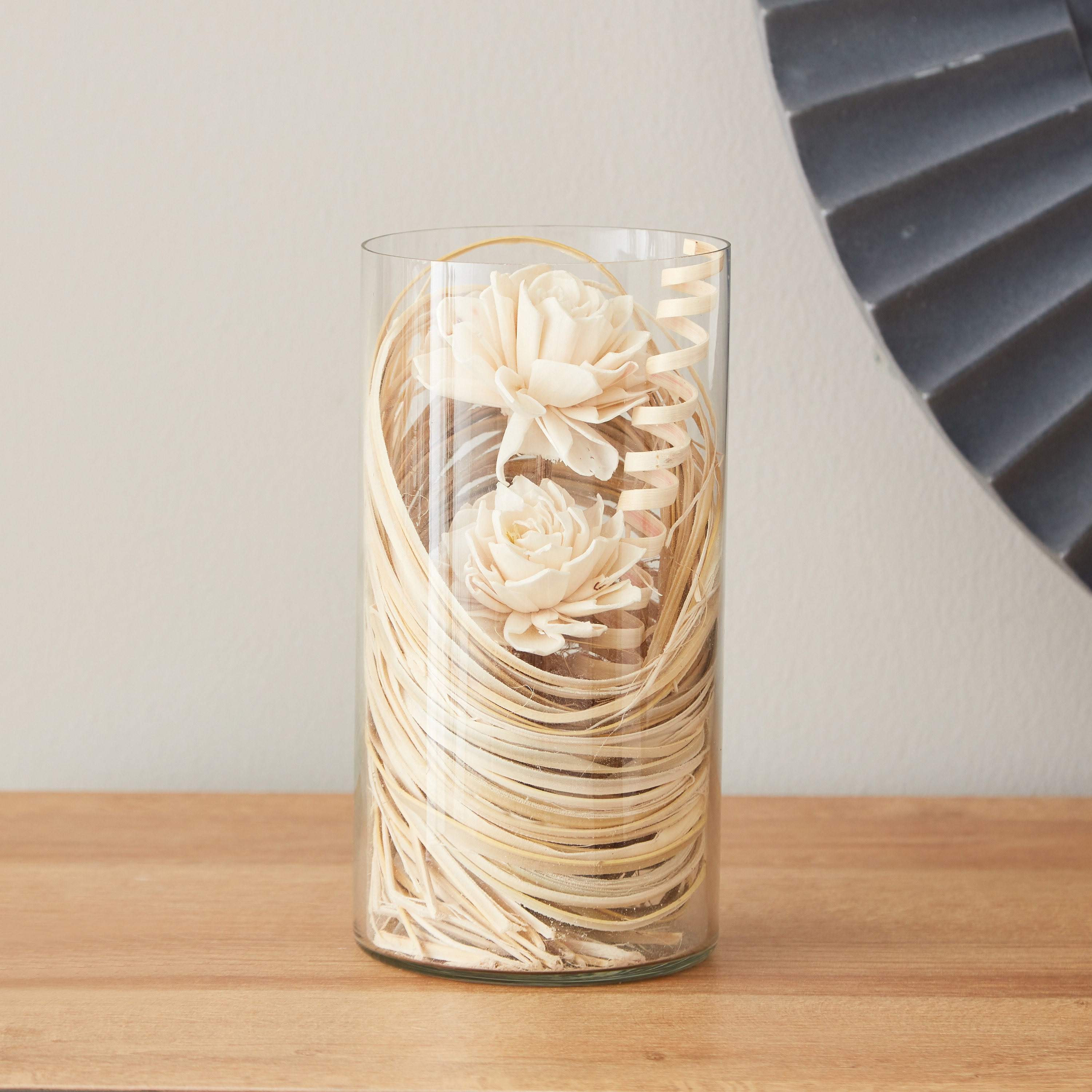 باقة أزهار مجففة في مزهرية زجاجية من أروين - 10x20 سم-hbxdecorandfurnishings-homeaccessories-artificialflowersandplants-image-1