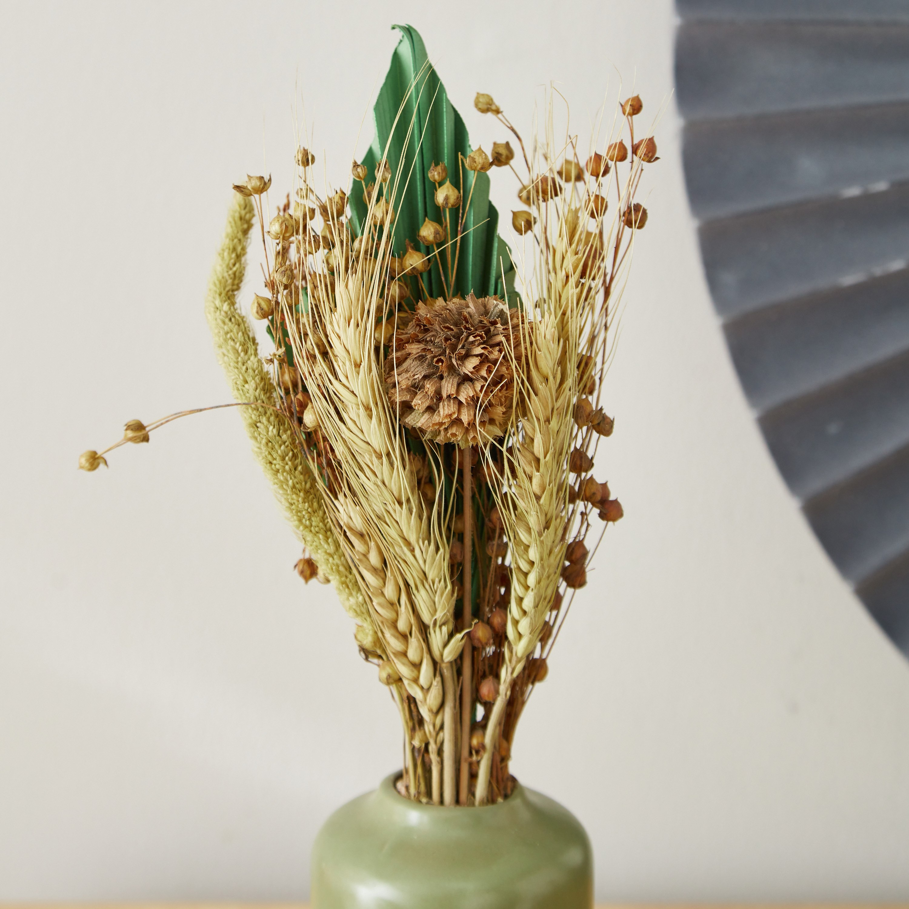 نبات ديكور مجفف داخل مزهرية سيراميك من أروين - 35 سم-hbxdecorandfurnishings-homeaccessories-artificialflowersandplants-image-2