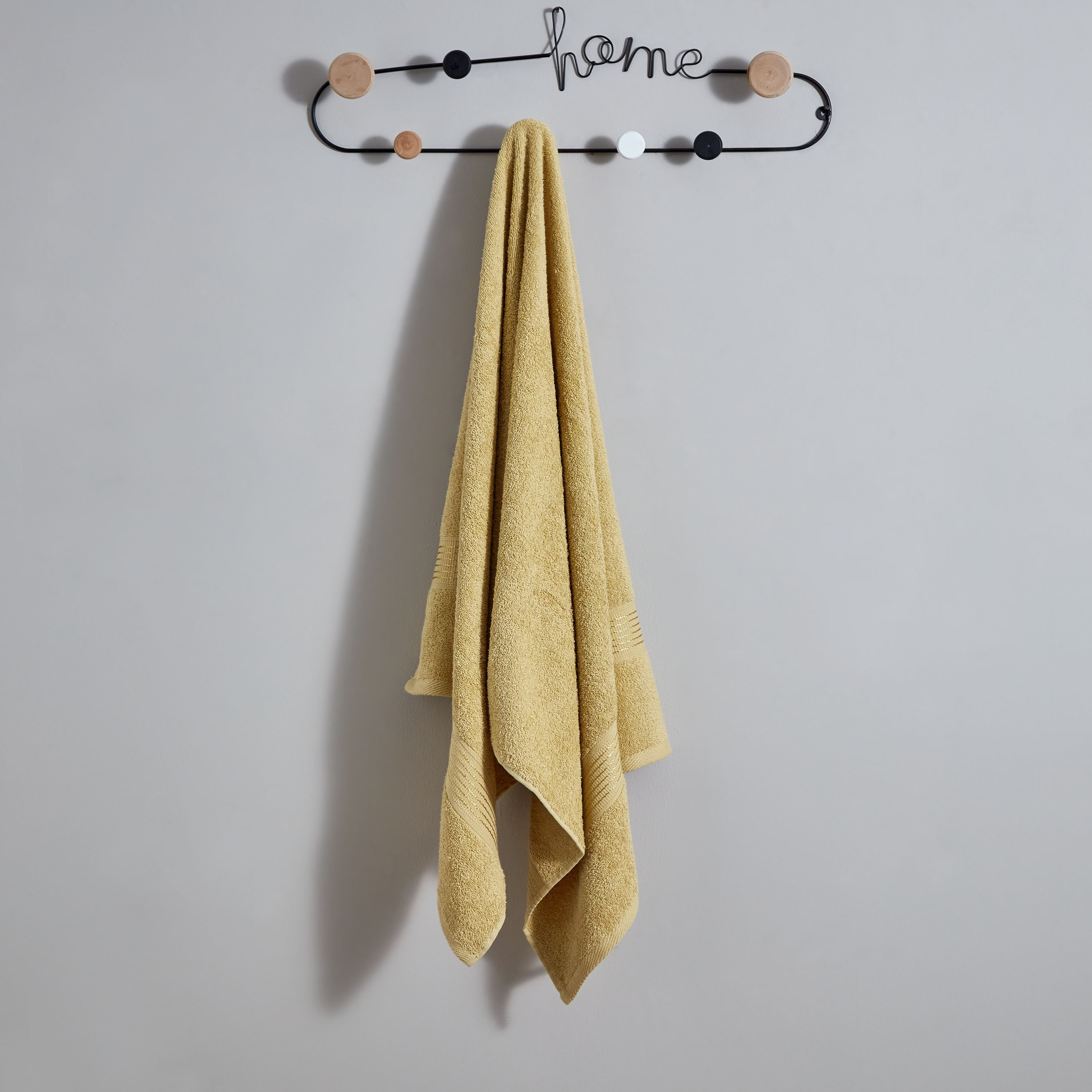 منشفة حمام ممشطة من إسنشيال - 70×140 سم-hbxbathroom-bathroomtextiles-image-1