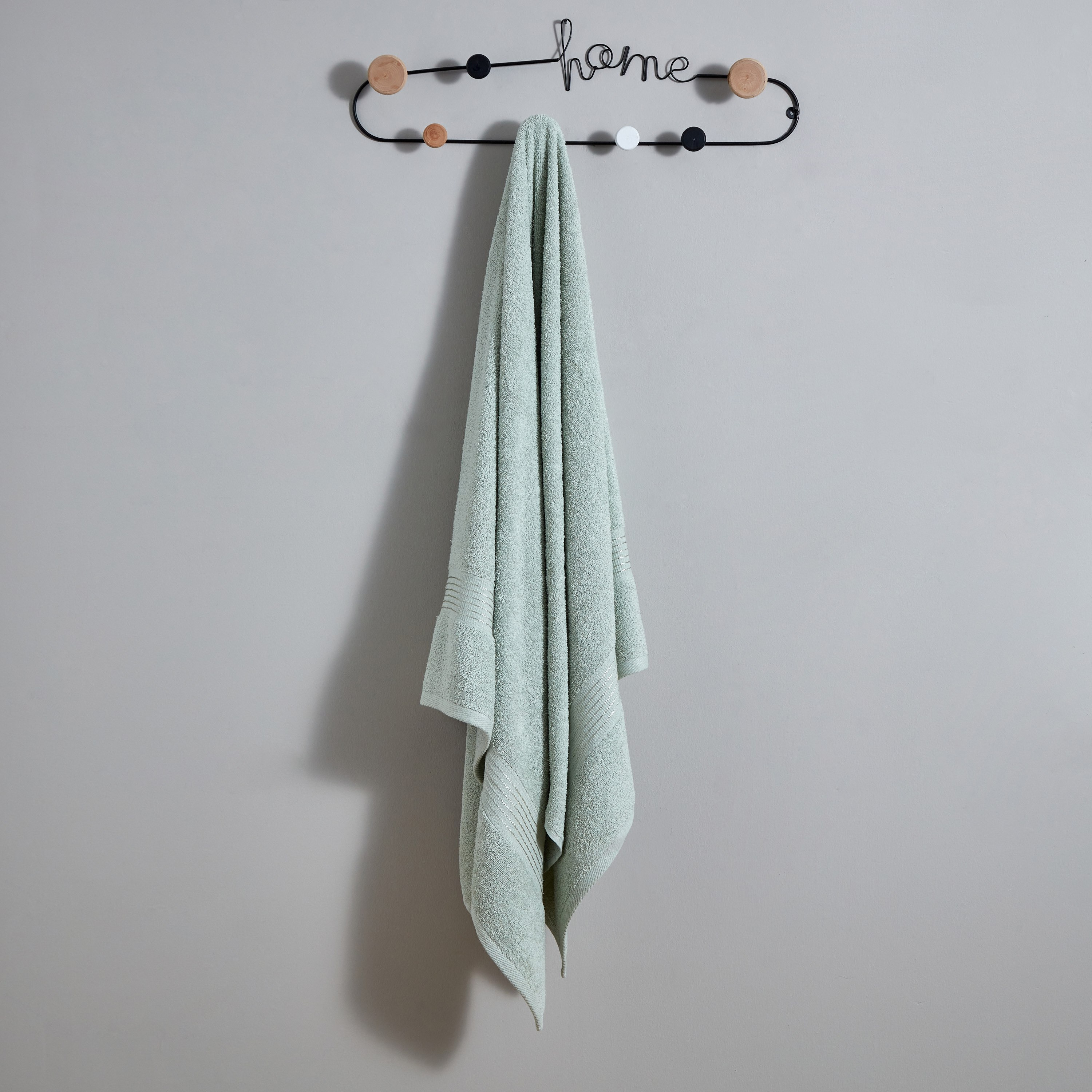منشفة حمّام ممشطة من إسنشيال - 90x150 سم-hbxbathroom-bathroomtextiles-image-1