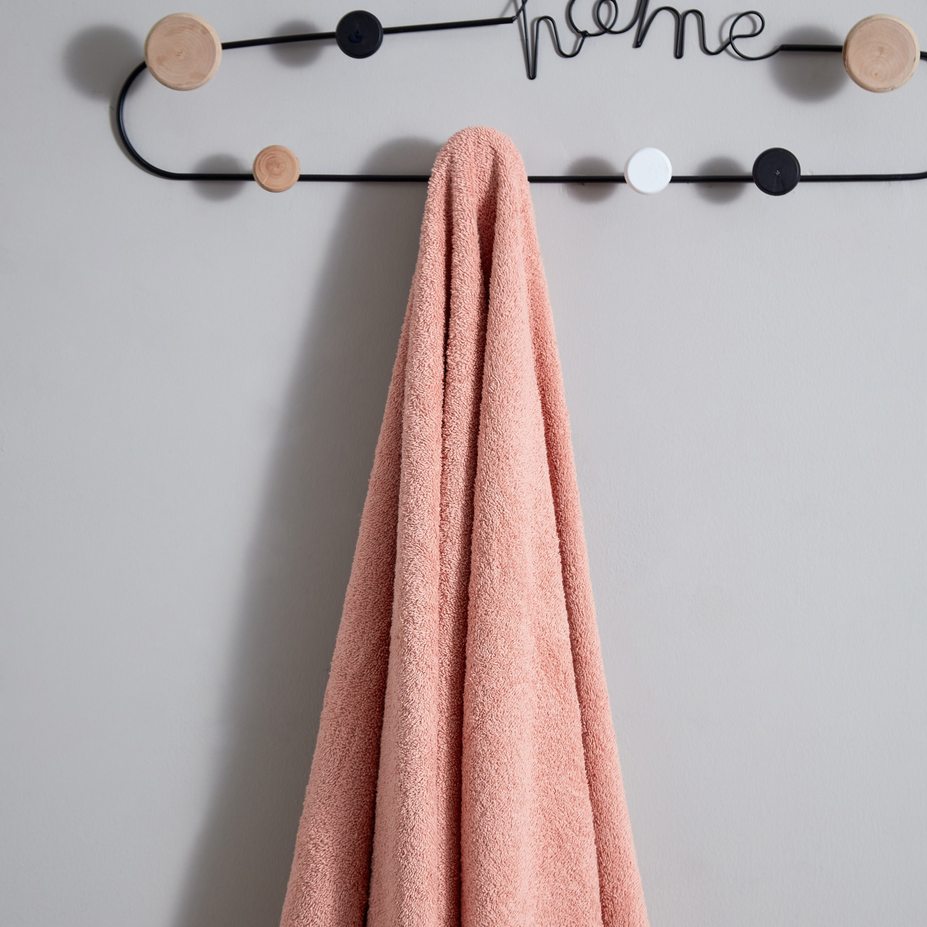 منشفة حمّام ممشطة من إسنشيال - 90x150 سم-hbxbathroom-bathroomtextiles-image-2