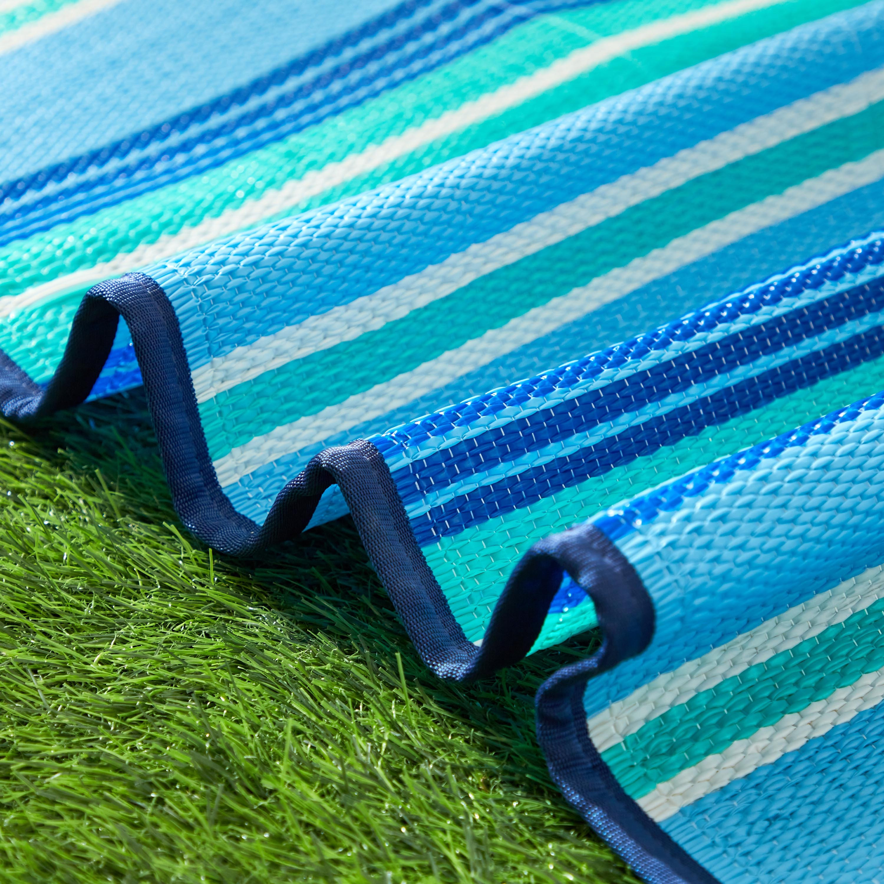 Malibu Striped Beach Mat - 120x180 cm-hbxhomeware-hbxlivingroom-image-3