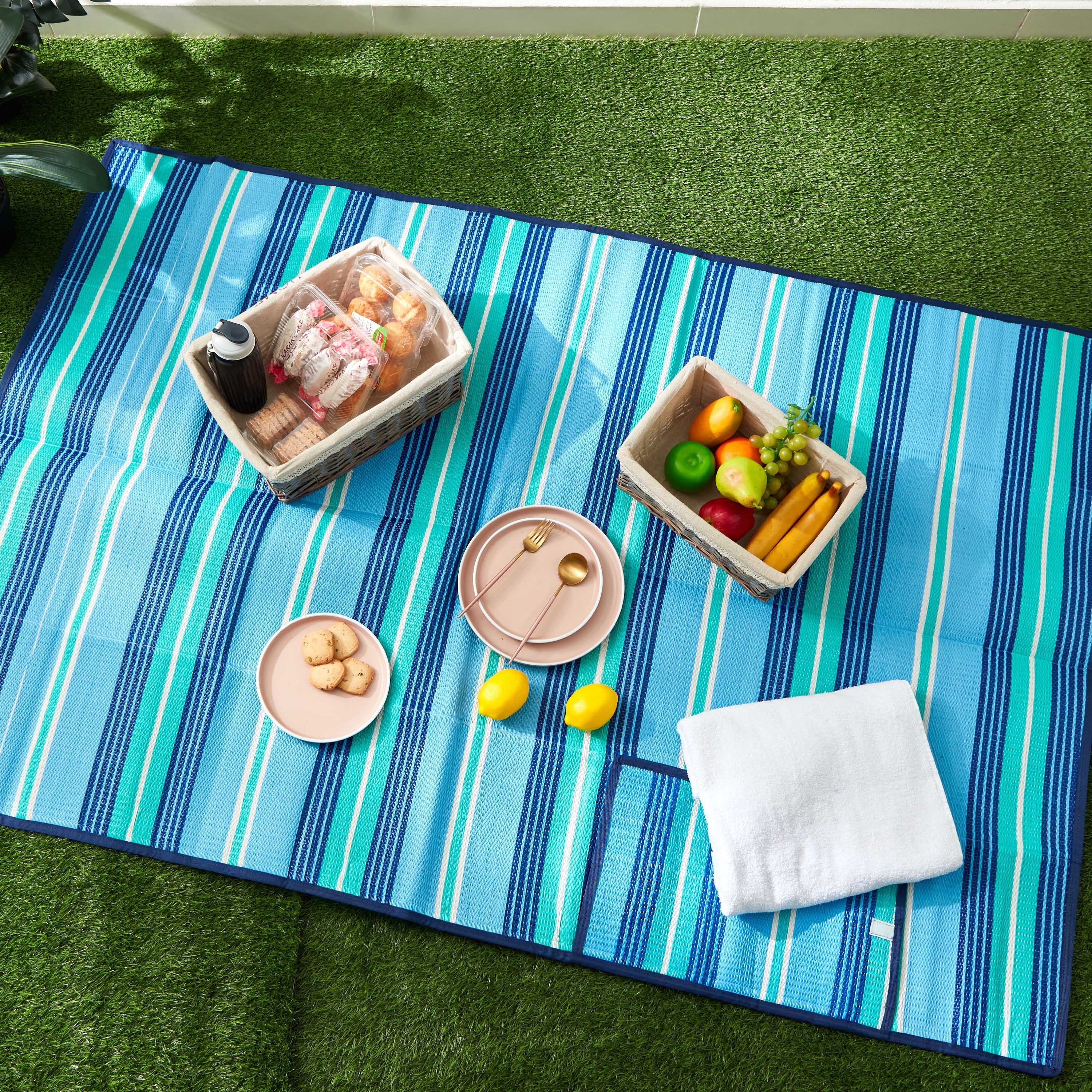 Malibu Striped Beach Mat - 120x180 cm-hbxhomeware-hbxlivingroom-image-5