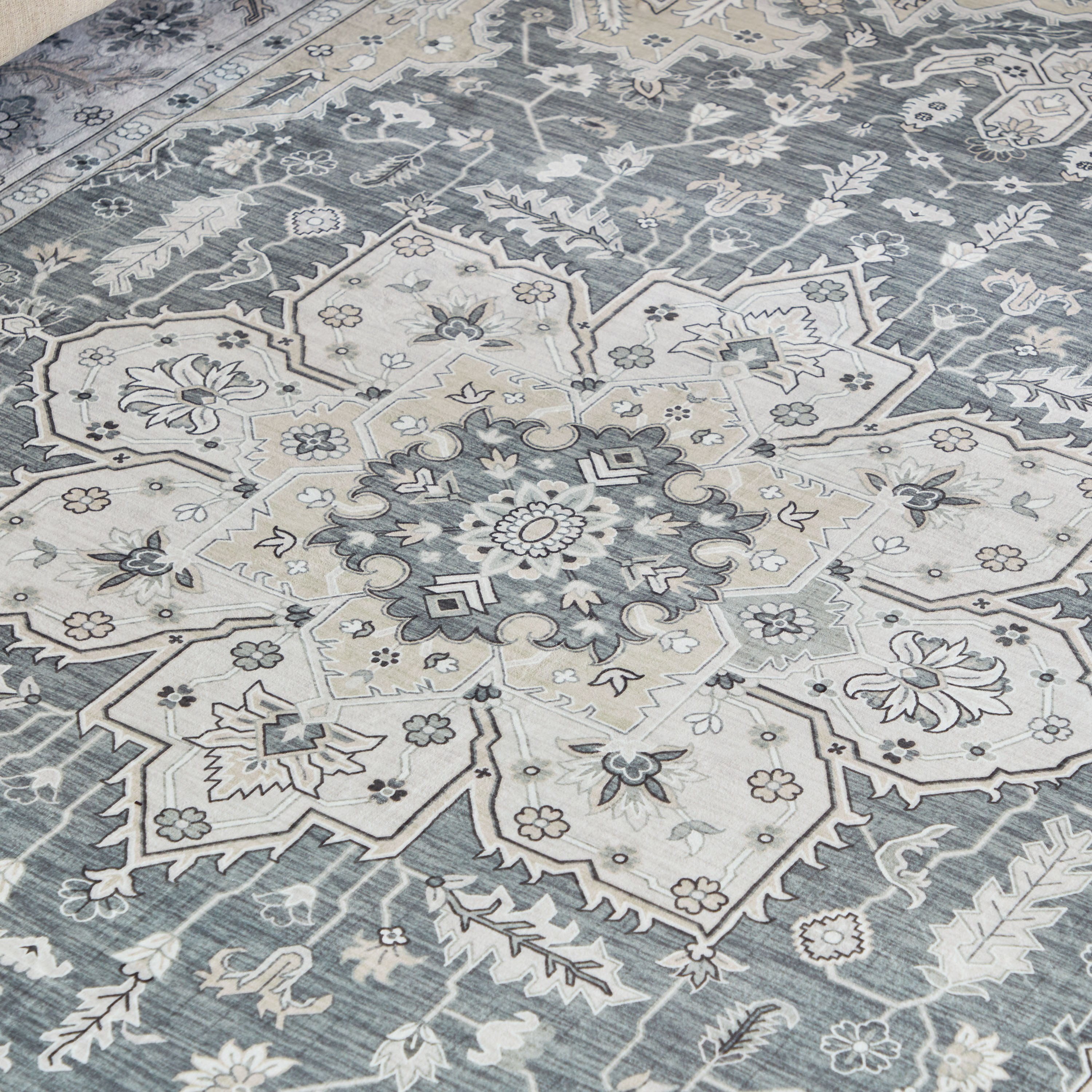 سجادة مخملية من ميراج زوران - 120x170 سم-hbxdecorandfurnishings-floorcoverings-rugs-image-3