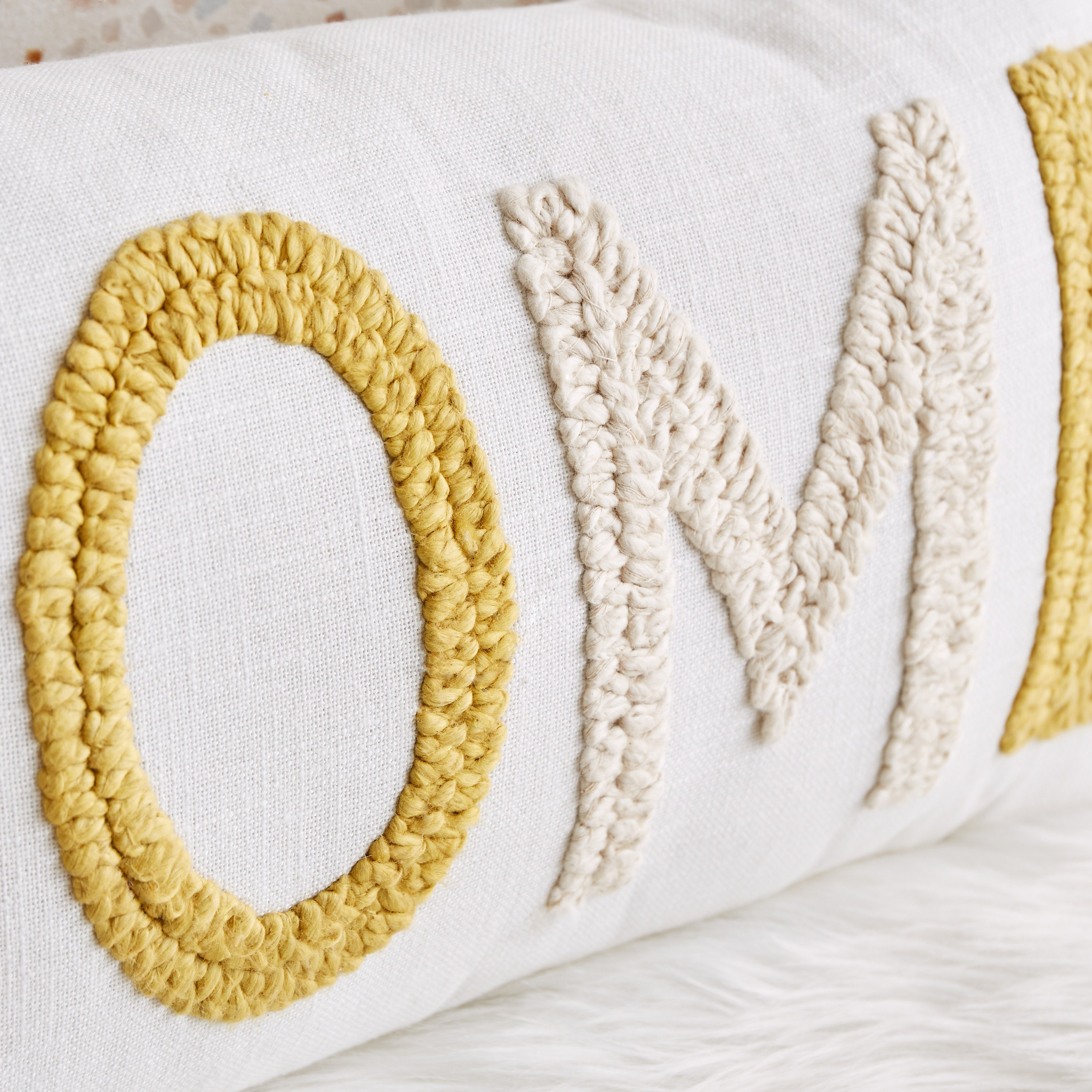 وسادة محشوة مطرزة من هابيتشن هوم - 30x50 سم-hbxlivingroom-furnishings-cushionsandcovers-filledcushions-image-2