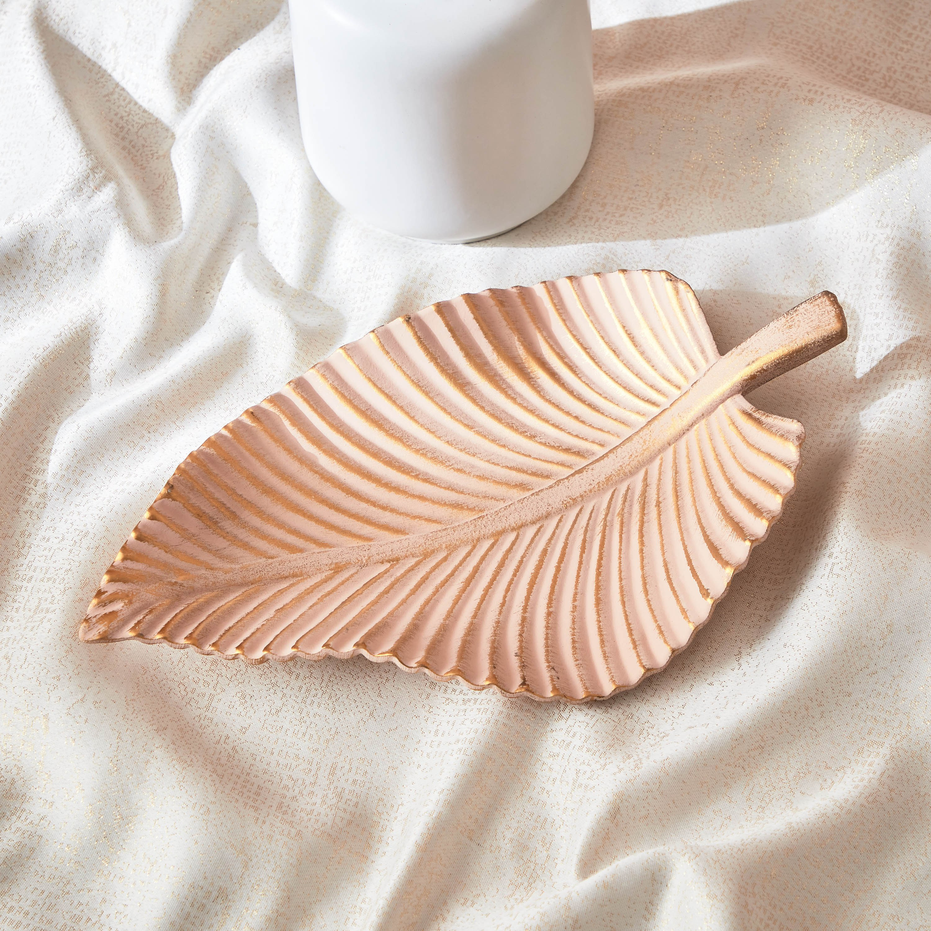 صحن بتصميم ورقة شجر من رين - 35.5x20.5x5.5 سم-hbxhomeware-hbxdecorandfurnishings-image-2
