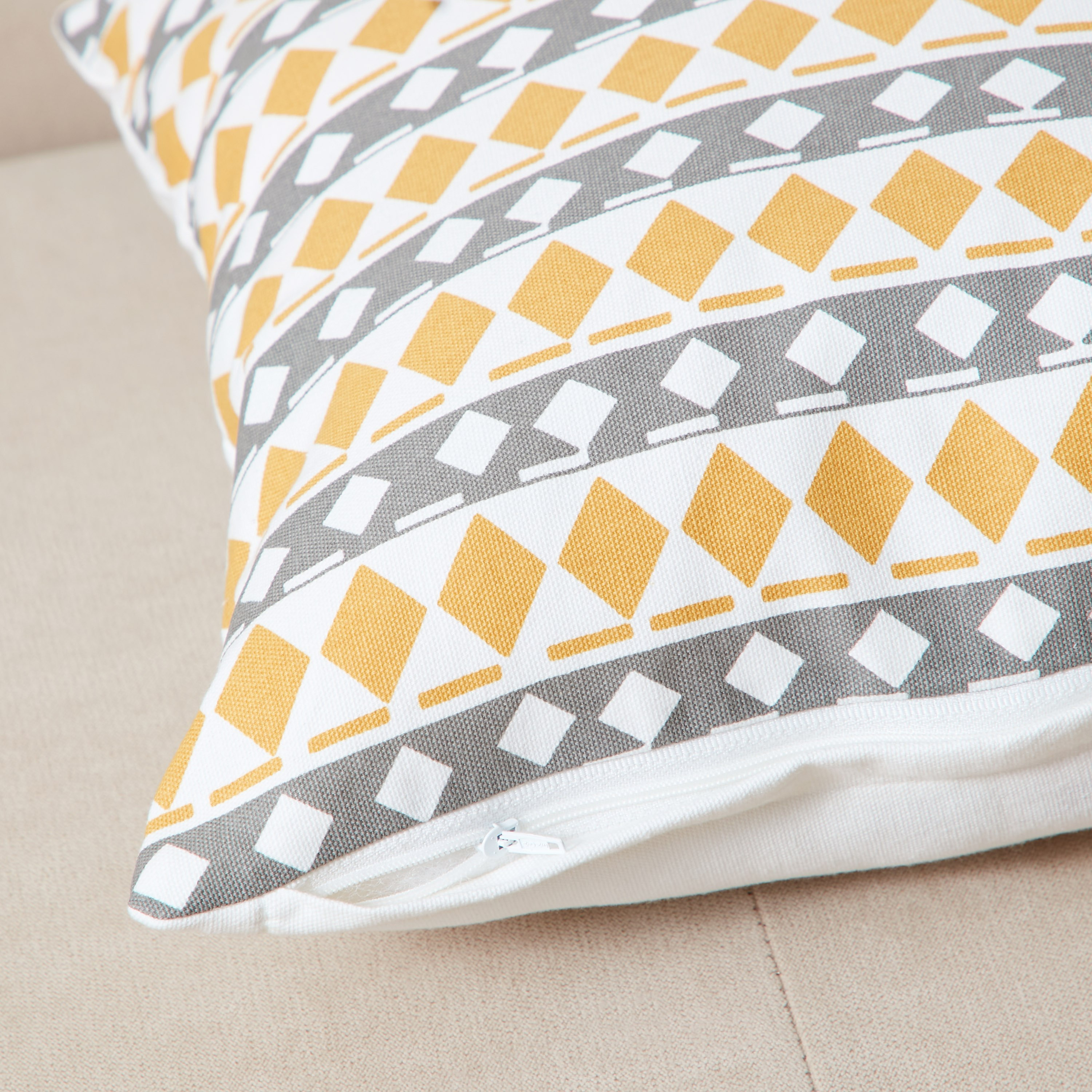 غطاء وسادة بطبعات من نوفا- 40x40 سم-hbxhomeware-cushionsandcovers-cushioncovers-image-3