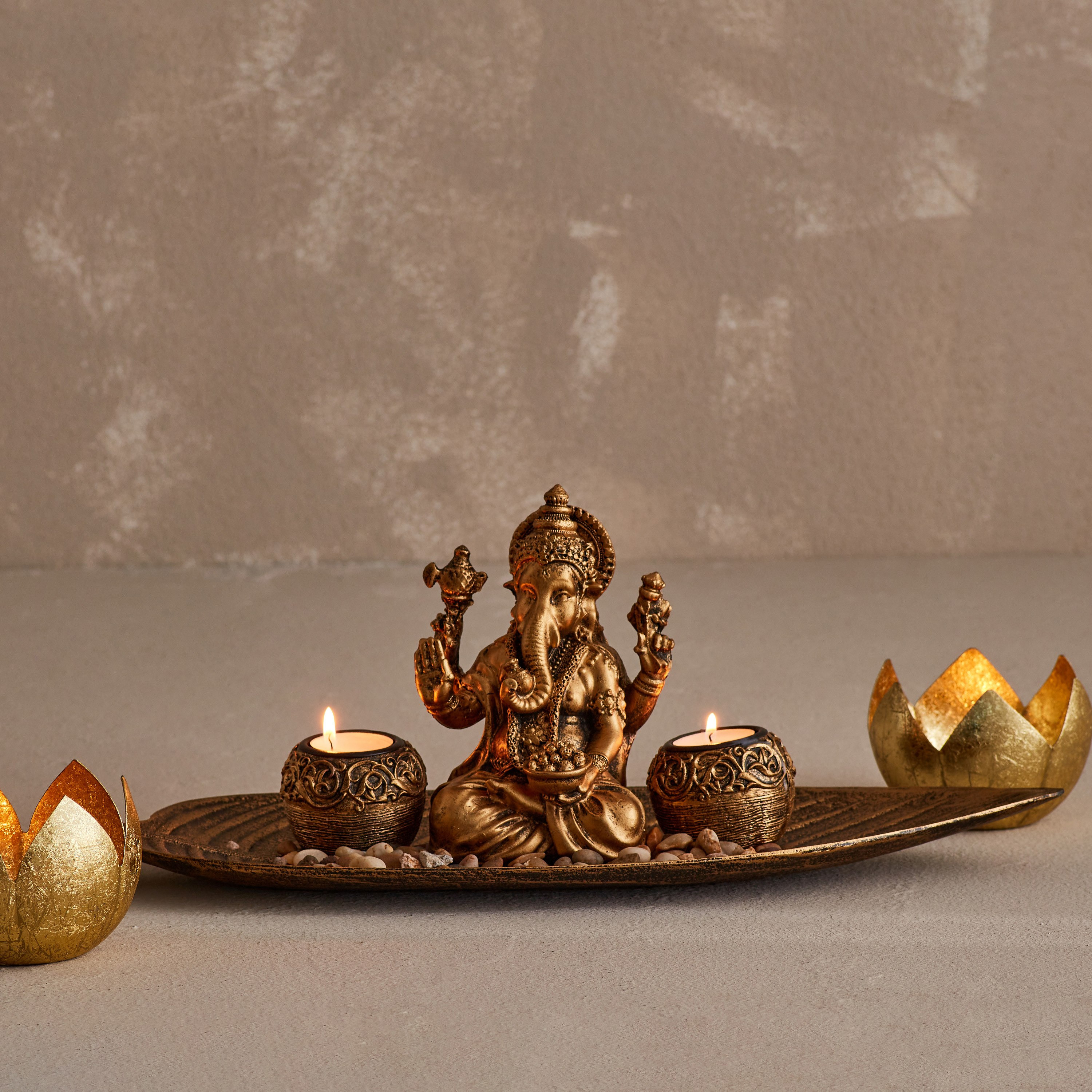 حامل شموع صغيرة وصينية بتصميم ورقة شجر من زوها-hbxhomeware-homedecor-figurinesandornaments-image-1