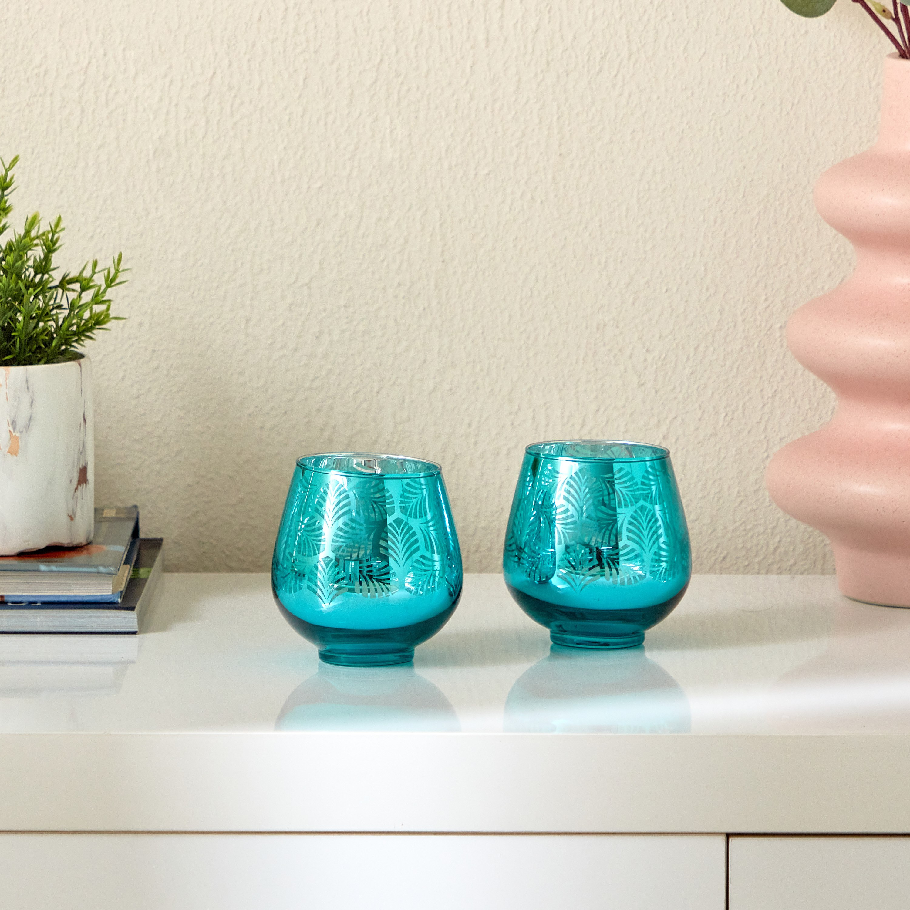 طقم حامل شموع صغيرة قطعتين بتصميم بيضة وطبعات ورق شجر من زوها - 9.5x9.5x9 سم-hbxlivingroom-decorandaccessories-candleholders-image-1