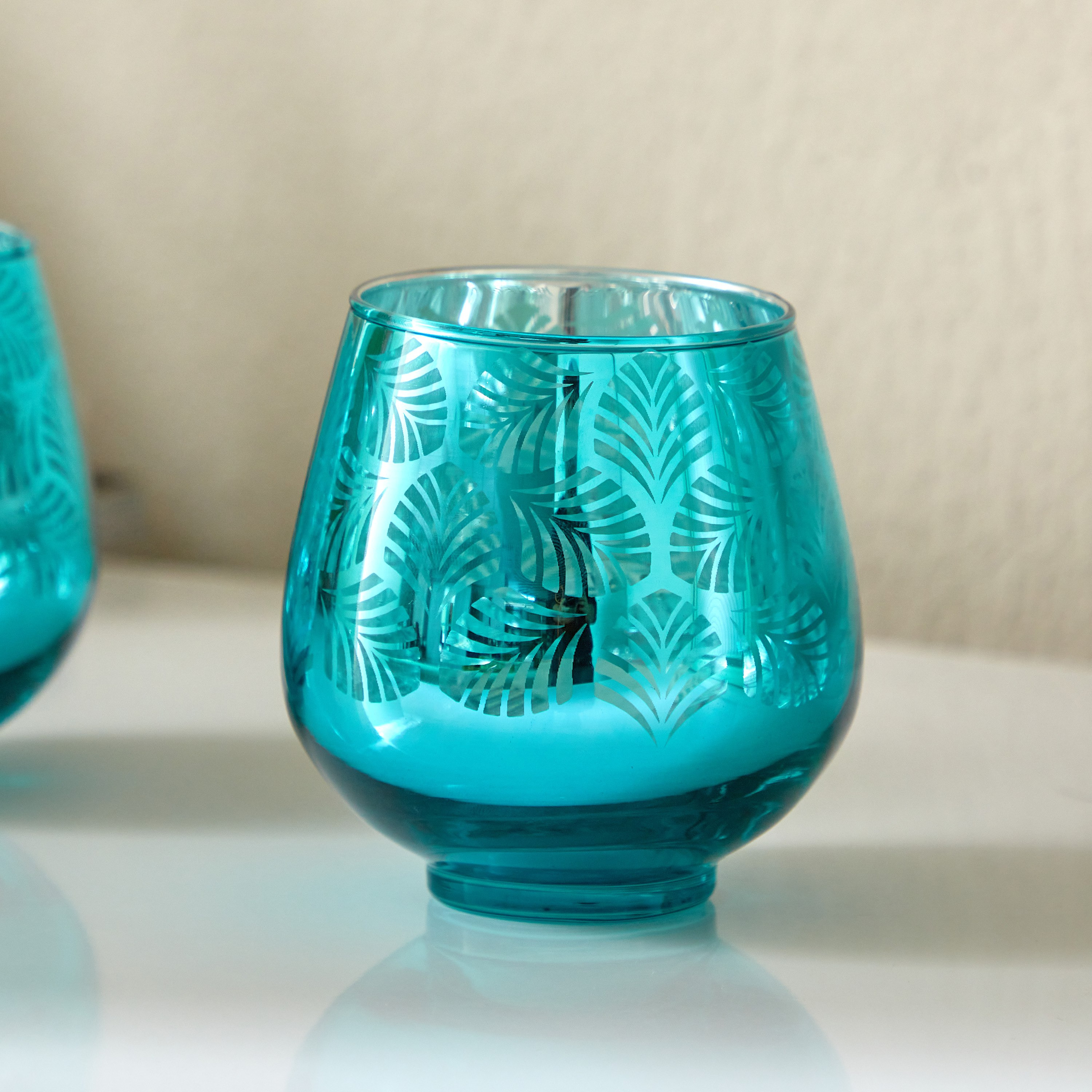 طقم حامل شموع صغيرة قطعتين بتصميم بيضة وطبعات ورق شجر من زوها - 9.5x9.5x9 سم-hbxlivingroom-decorandaccessories-candleholders-image-3