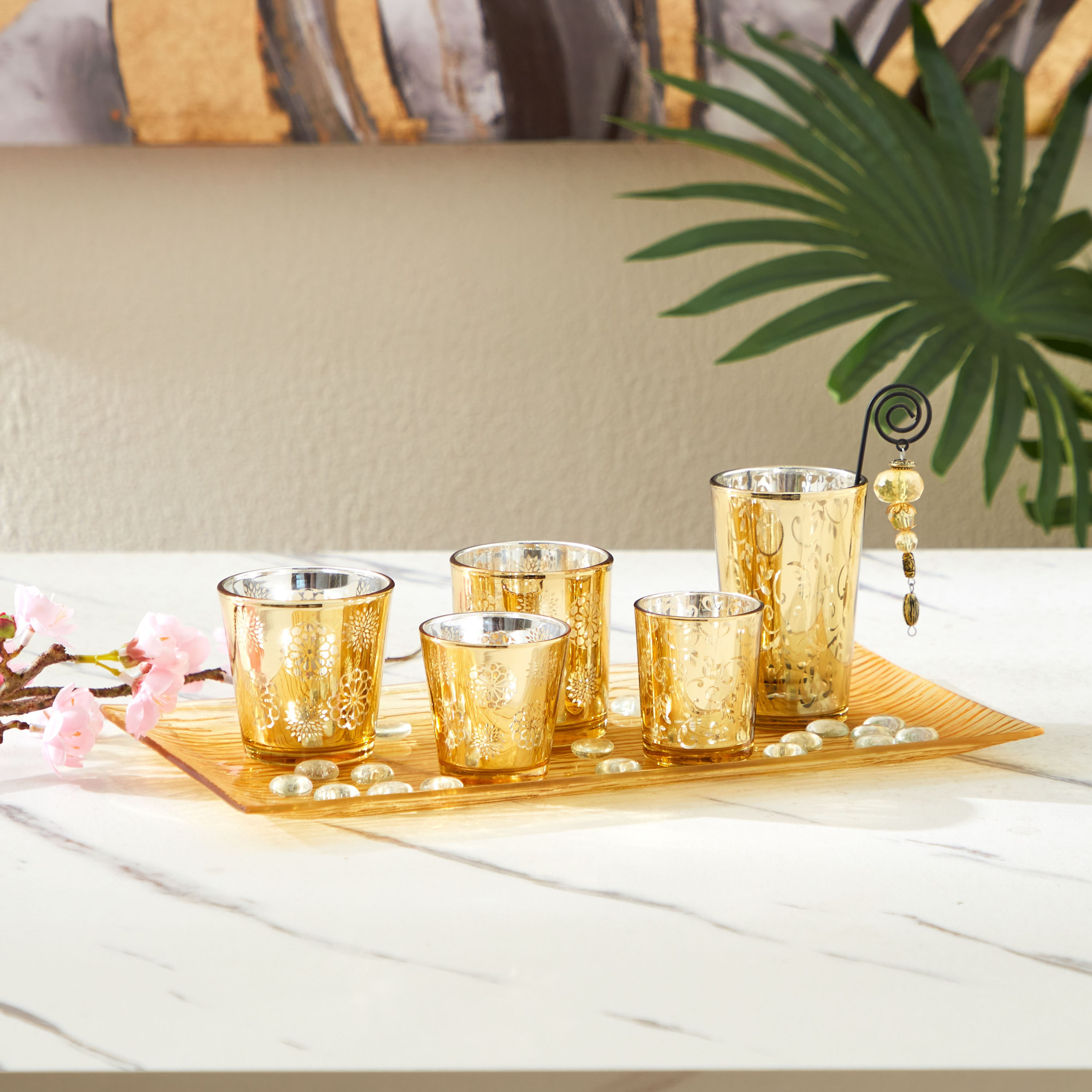 طقم إهداء 5 حاملات شموع صغيرة وصينية زجاج من زوها-hbxlivingroom-decorandaccessories-candleholders-image-4