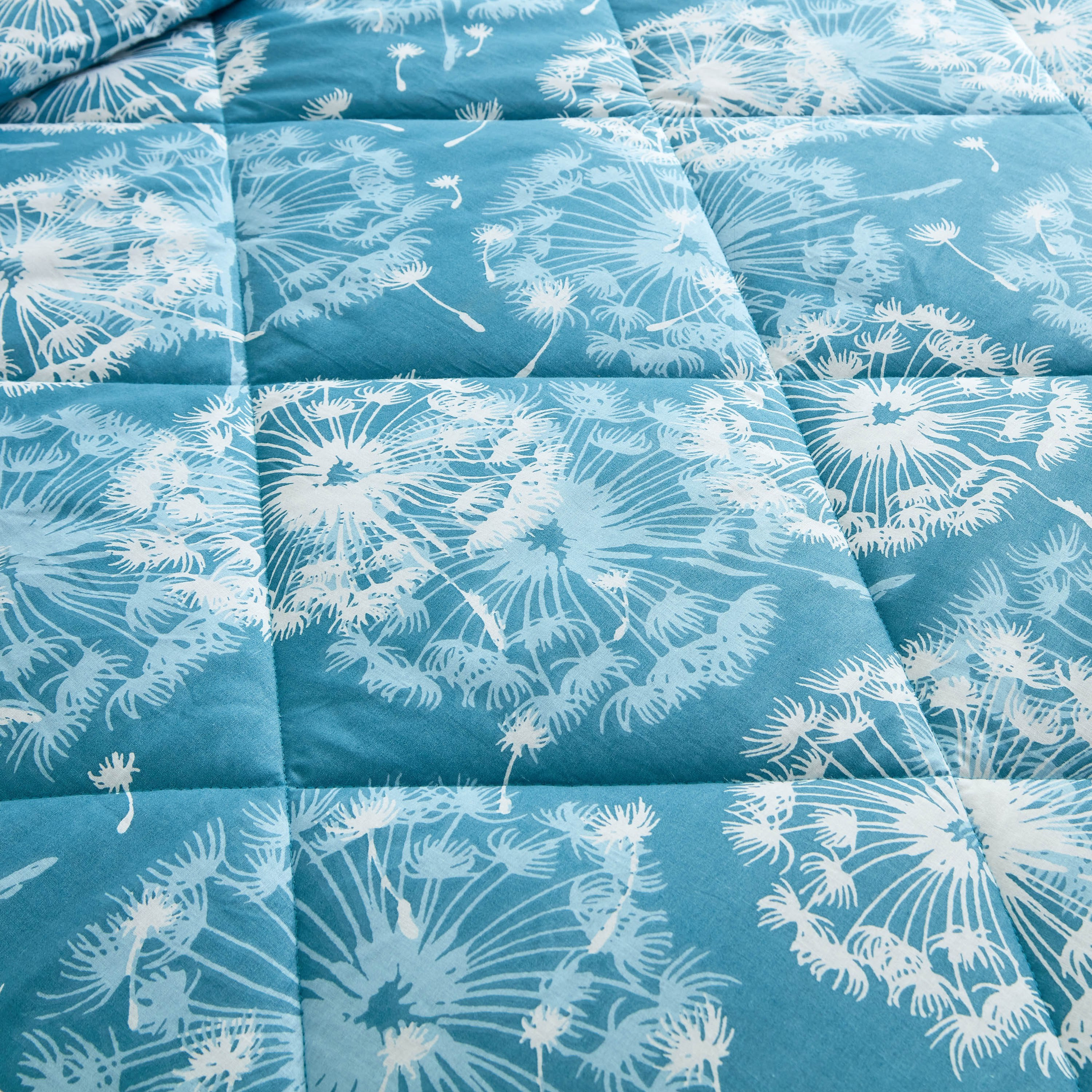 طقم لحاف قطن مزدوج بطبعات قطعتين من إستونيا - 160x220 سم-hbxhomeware-hbxdecorandfurnishings-image-5