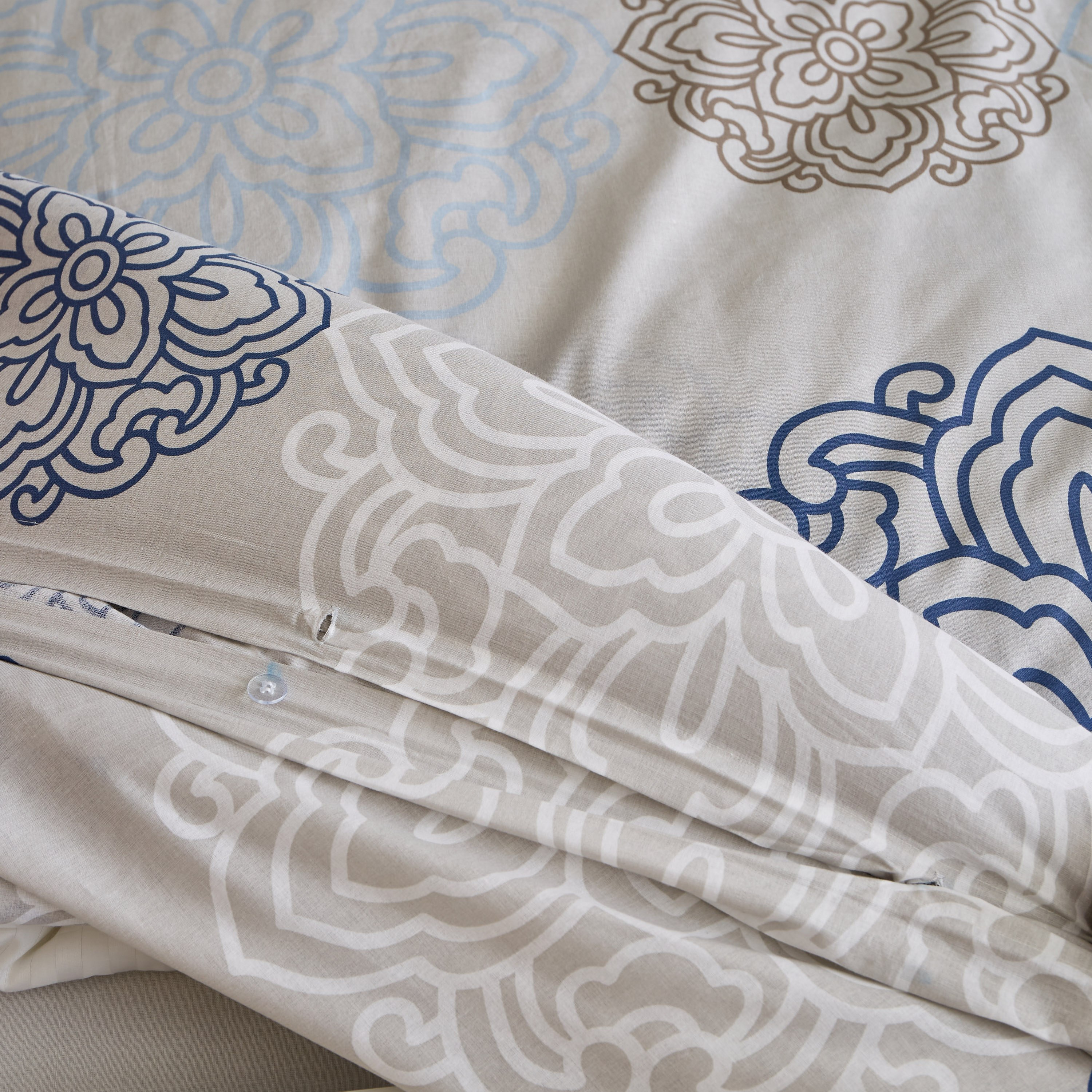 طقم غطاء لحاف سوبر كينج قطن بطبعات 3 قطع من إستونيا - 240x220 سم-hbxhomeware-hbxdecorandfurnishings-image-8