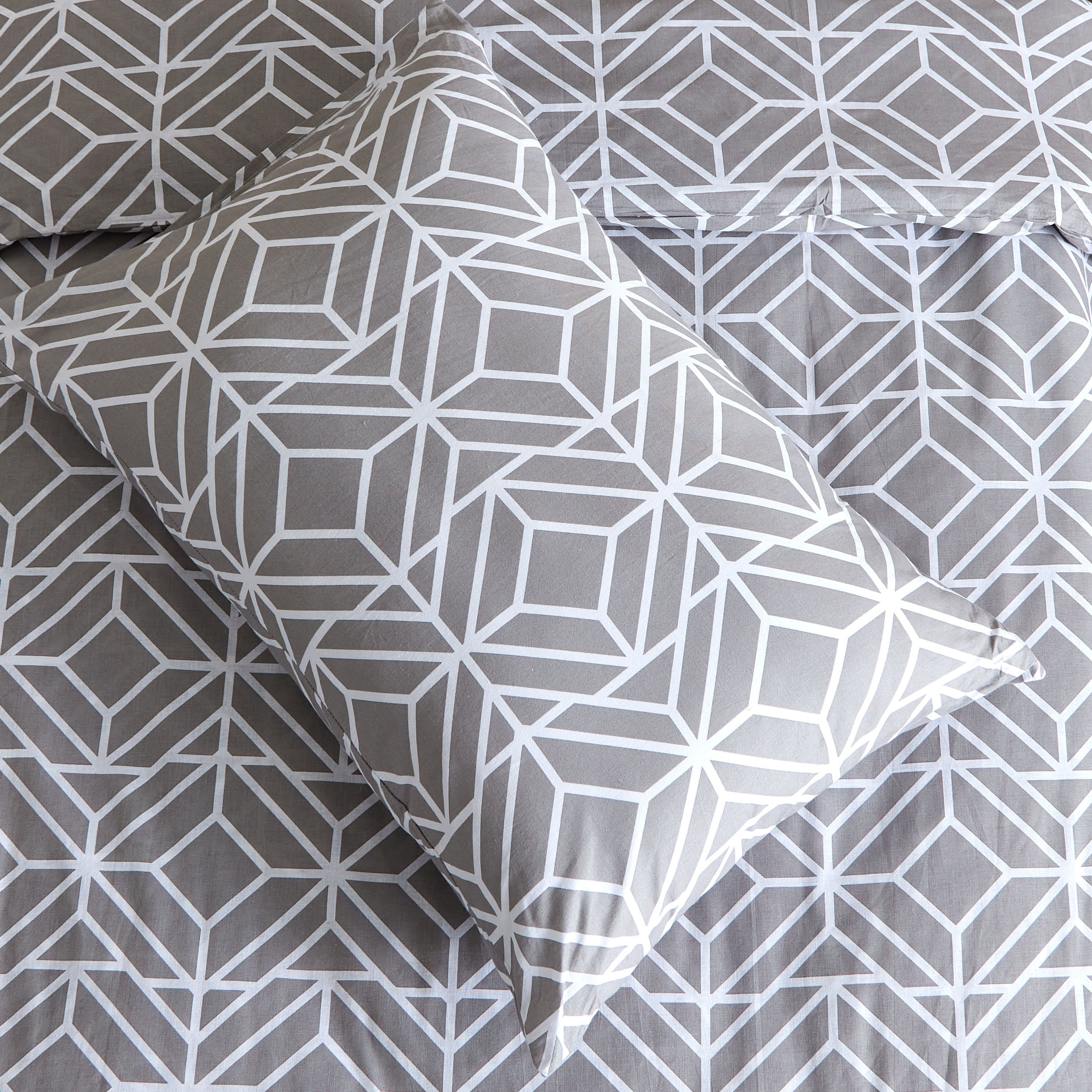 طقم غطاء لحاف فردي قطني بطبعات قطعتين من إستونيا - 135x200 سم-hbxhomeware-hbxdecorandfurnishings-image-7