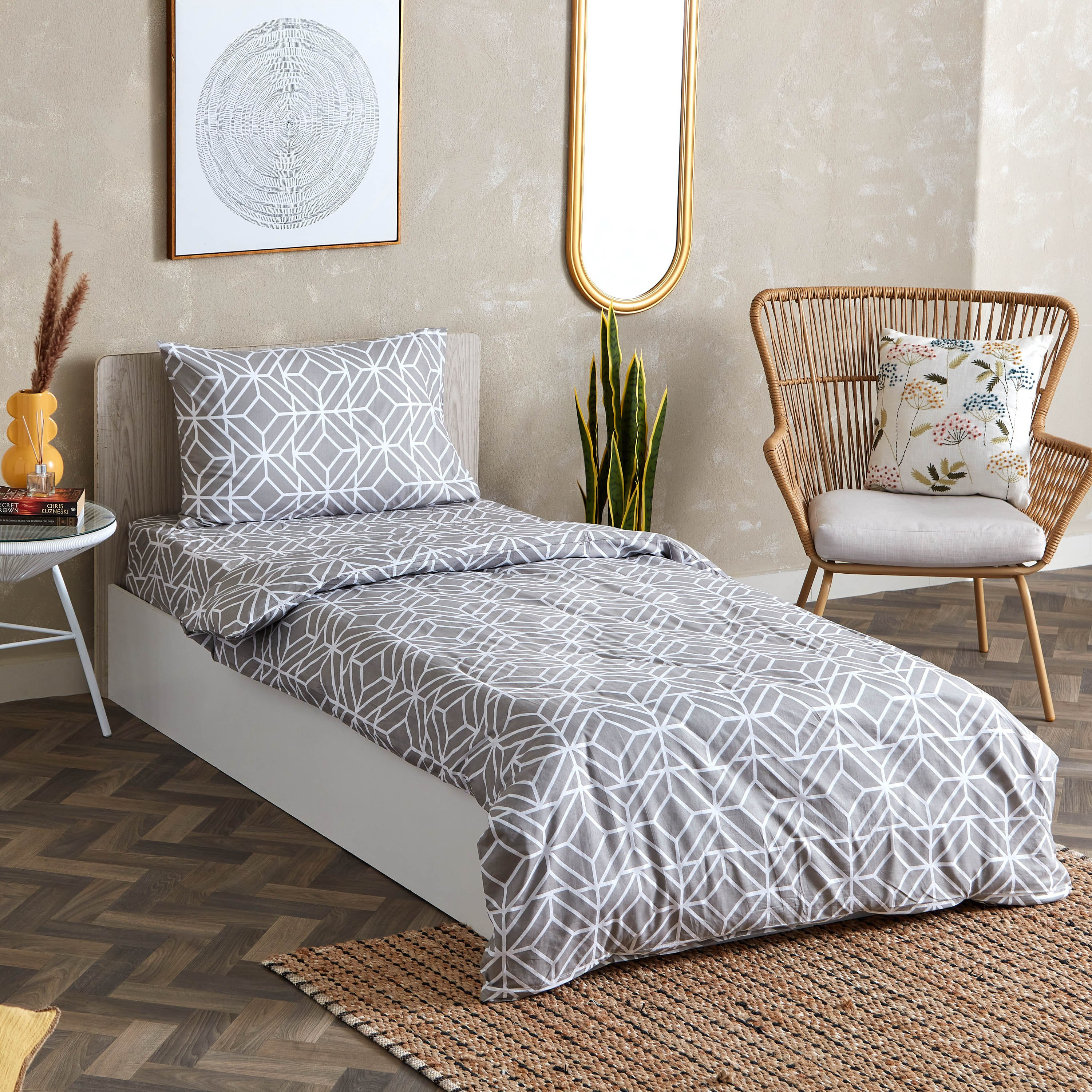 طقم غطاء لحاف مزدوج قطن 3 قطع بطبعات من إستونيا - 150x220 سم-hbxhomeware-hbxdecorandfurnishings-image-1