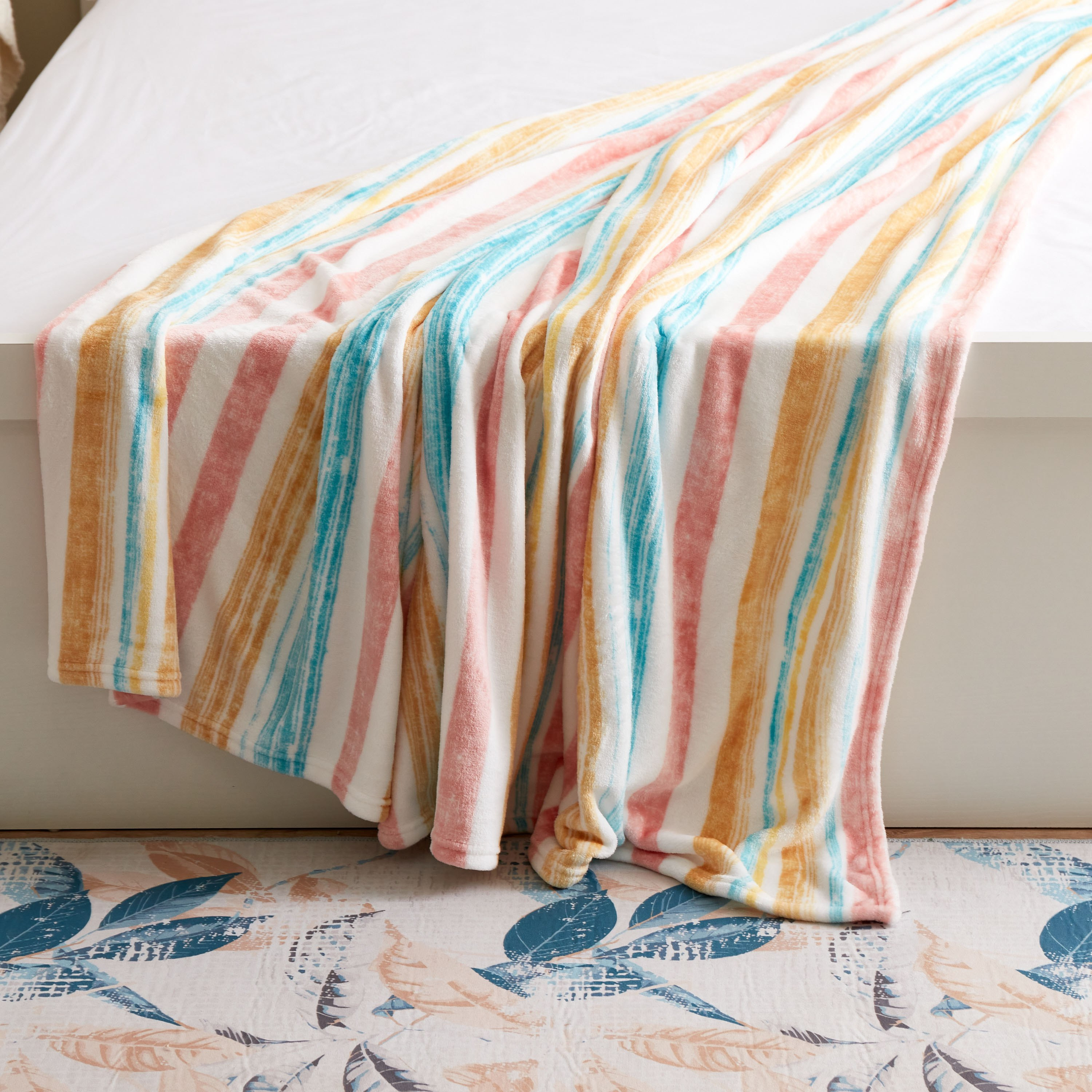 بطانة فلانيل كينج بطبعات من جويس أوسلو - 220x240 سم-hbxhomeware-hbxbedroom-image-3