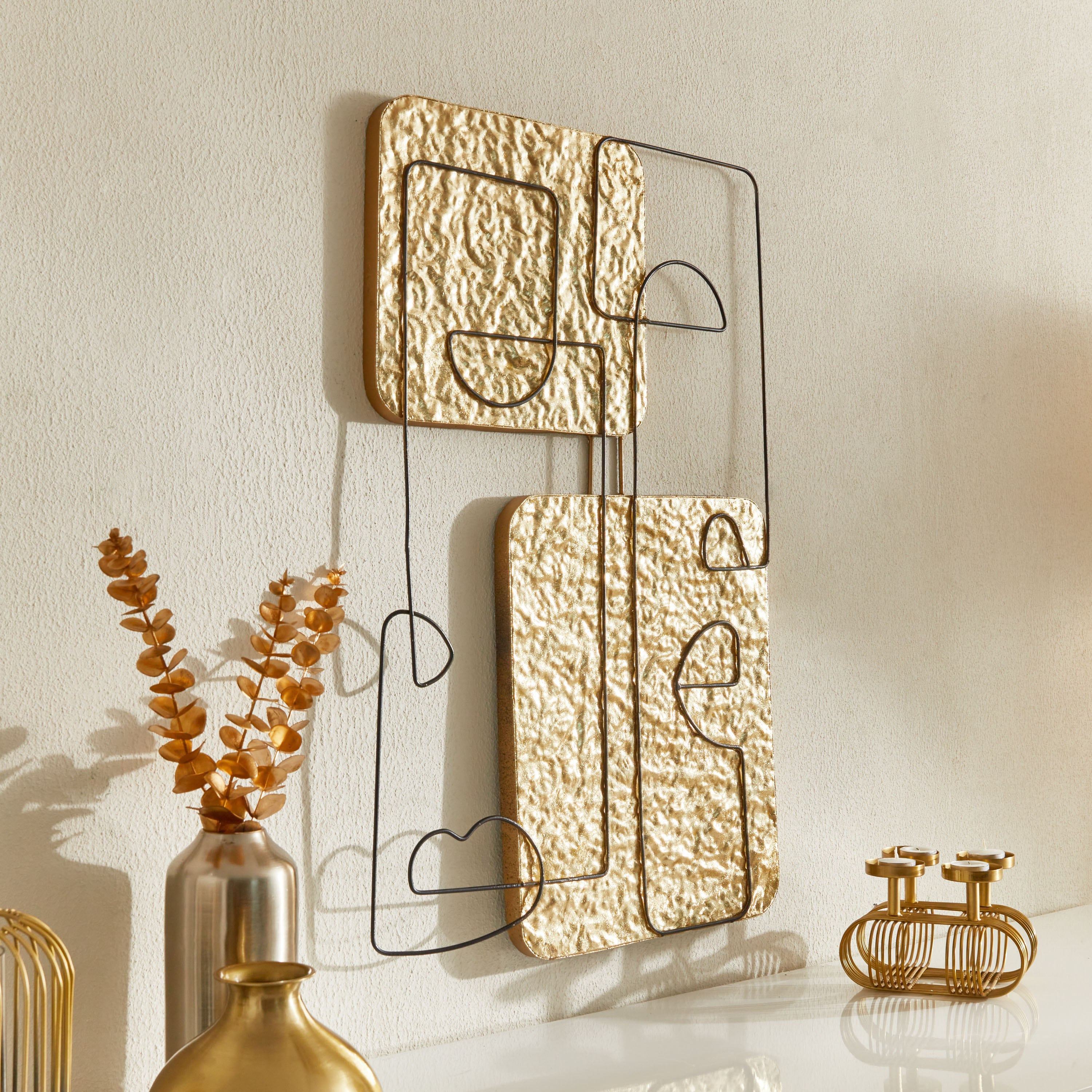 زينة حائط معدنية من إيما - 47.5x2.5x75.5 سم-hbxdiningroom-walldecor-wallart-image-2