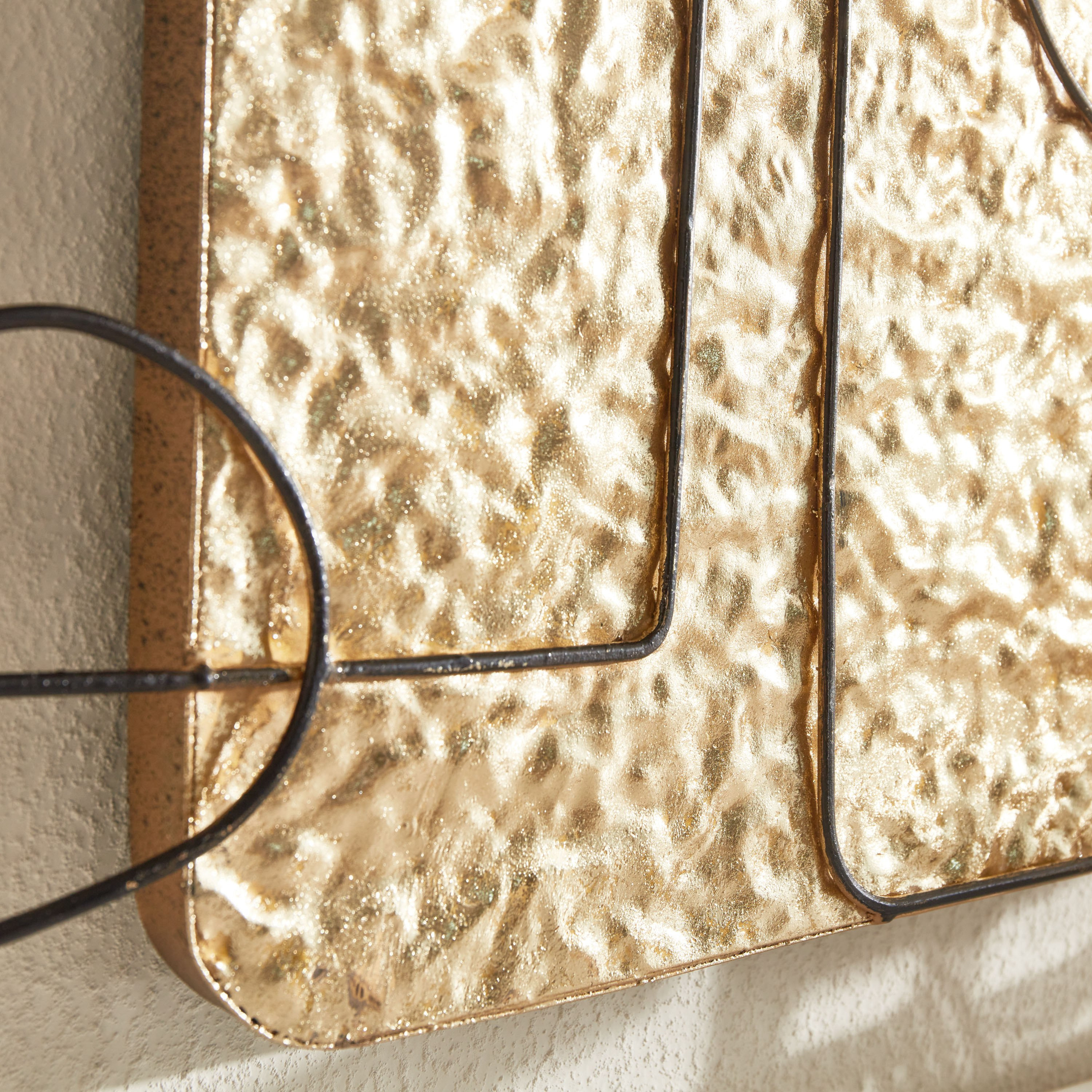زينة حائط معدنية من إيما - 47.5x2.5x75.5 سم-hbxdiningroom-walldecor-wallart-image-3