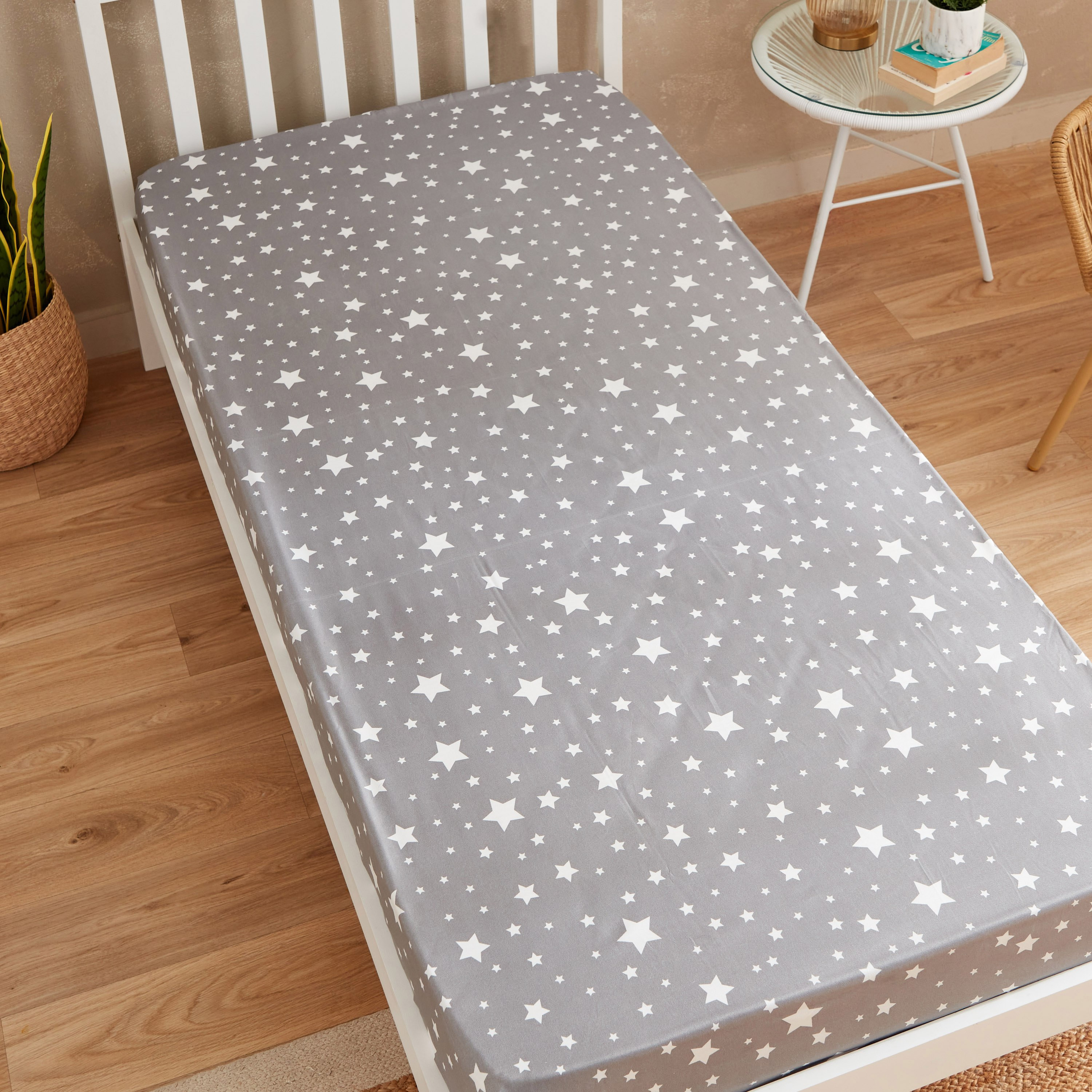 شرشف مطاطي فردي من الألياف الدقيقة بنمط نجوم من سبنسر - 90x190+25 سم-hbxhomeware-hbxkidsandyouth-image-3
