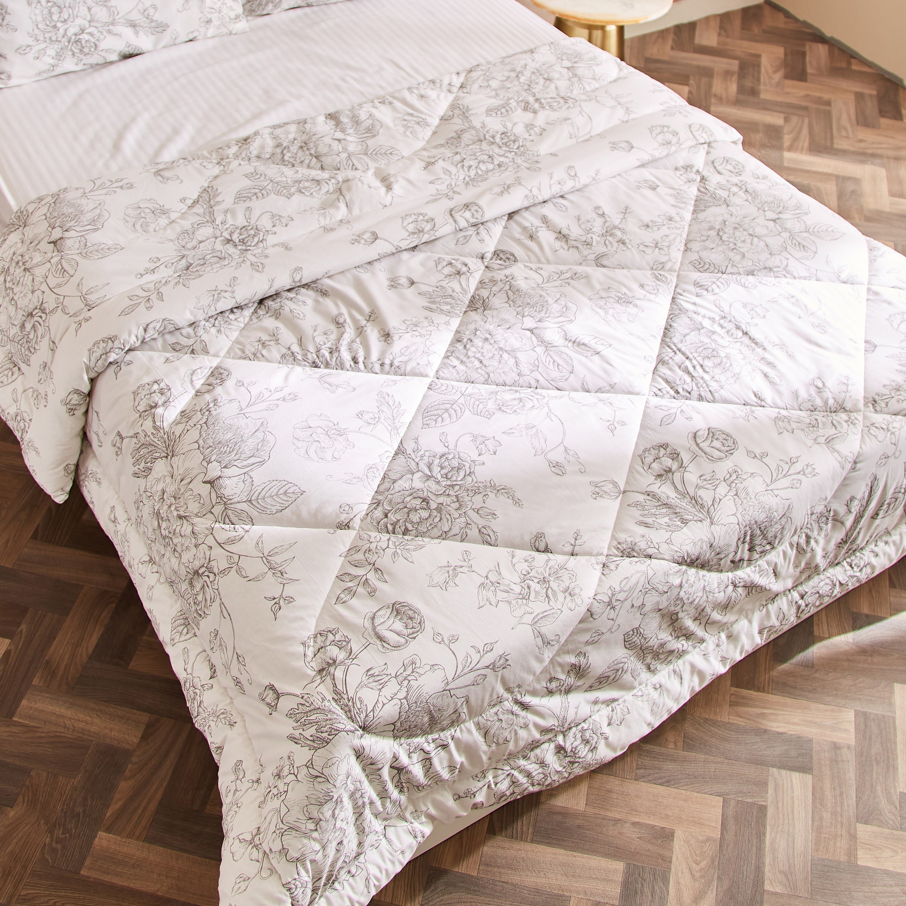 طقم لحاف قطن كينج 3 قطع من لشبونة كارولينا - 240x220 سم-hbxhomeware-hbxdecorandfurnishings-image-3