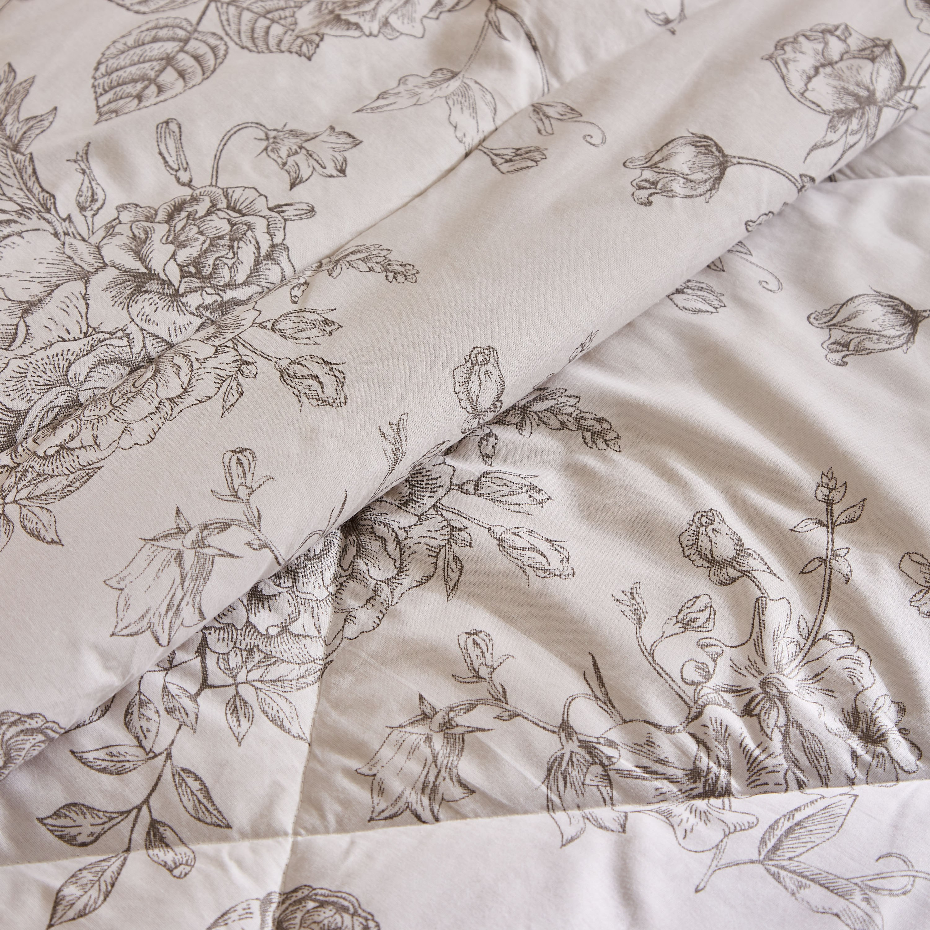 طقم لحاف قطن كينج 3 قطع من لشبونة كارولينا - 240x220 سم-hbxhomeware-hbxdecorandfurnishings-image-5