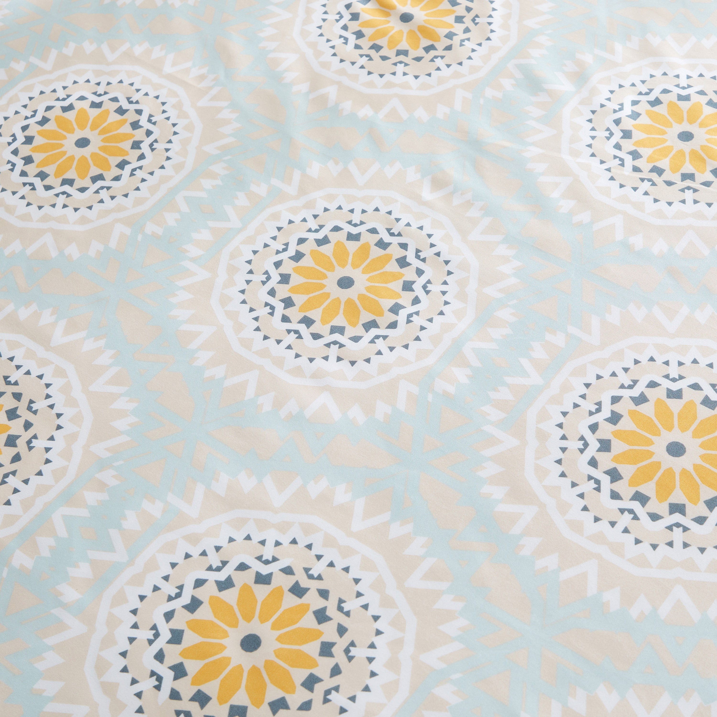 طقم شرشف مسطّح كينج ألياف دقيقة بطبعات 3 قطع من أتلانتا كيارا - 240x260سم-hbxhomeware-hbxbedroom-image-4