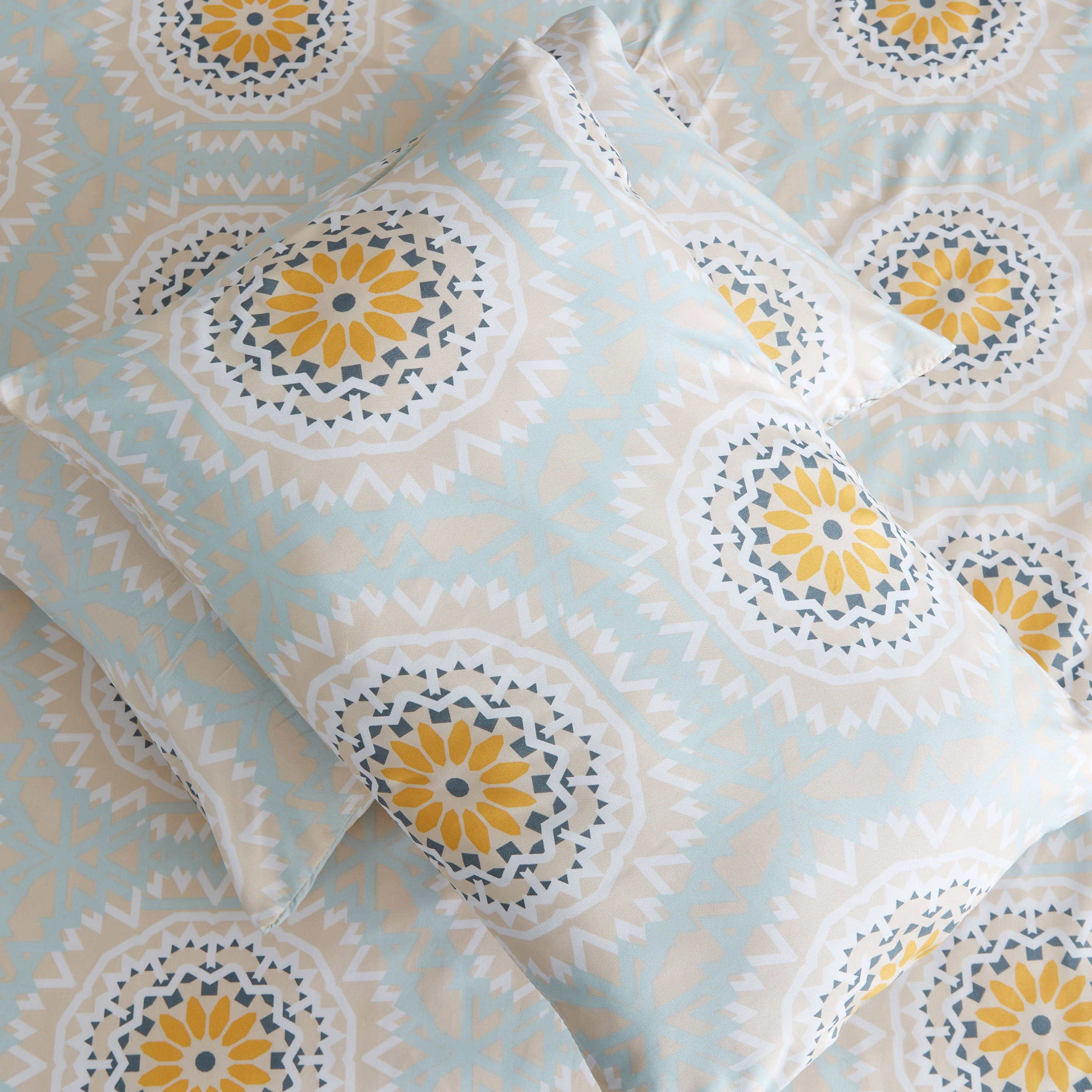 طقم شرشف مسطّح كينج ألياف دقيقة بطبعات 3 قطع من أتلانتا كيارا - 240x260سم-hbxhomeware-hbxbedroom-image-7