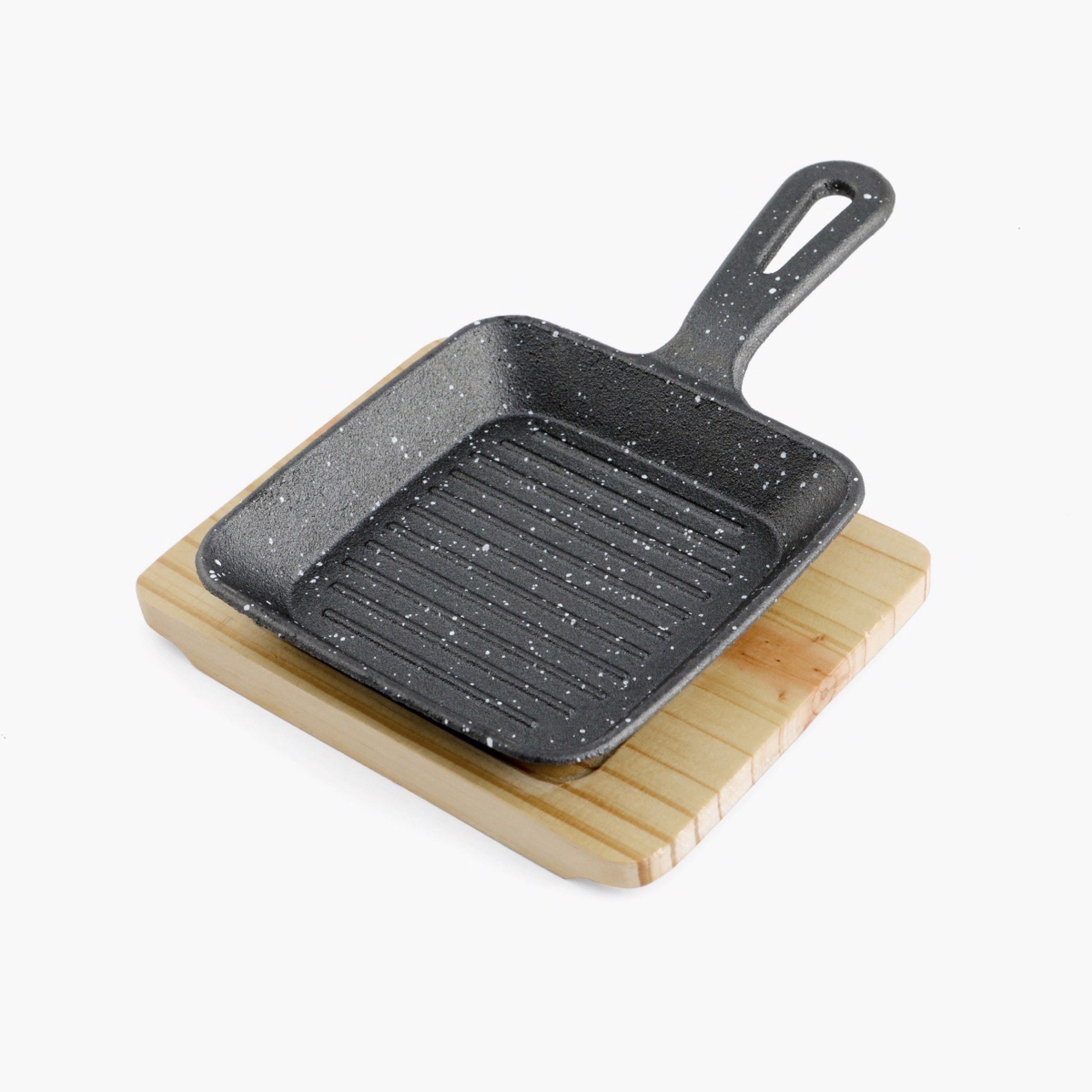 مقلاة تسخين مربعة من الحديد المصبوب مع قاعدة من تريندي - 30x19.5x5 سم-hbxhomeware-hbxkitchen-image-3