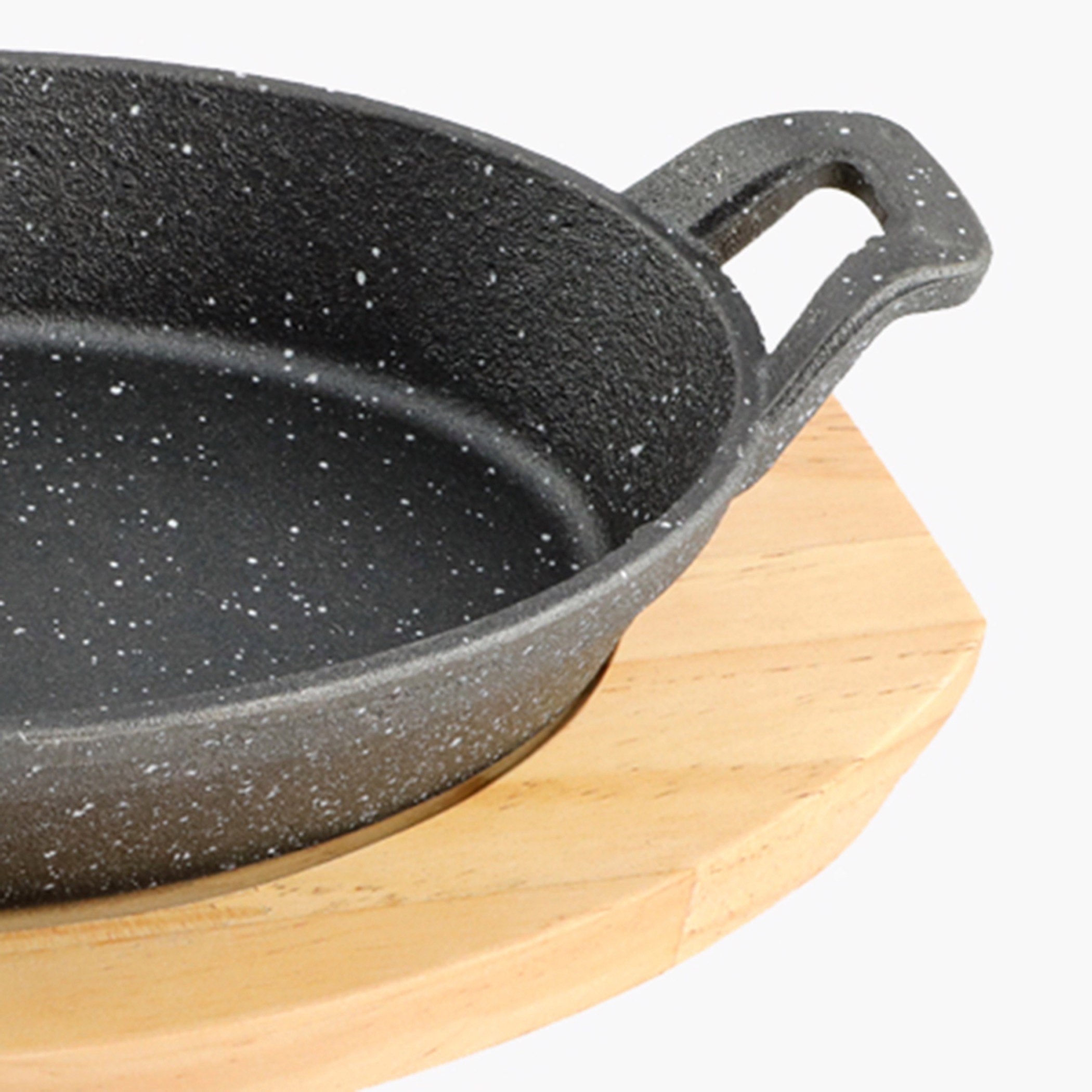 مقلاة تسخين من الحديد المصبوب مع قاعدة من تريندي - 23x15 سم-hbxdecorandfurnishings-tabletop-serveware-image-2