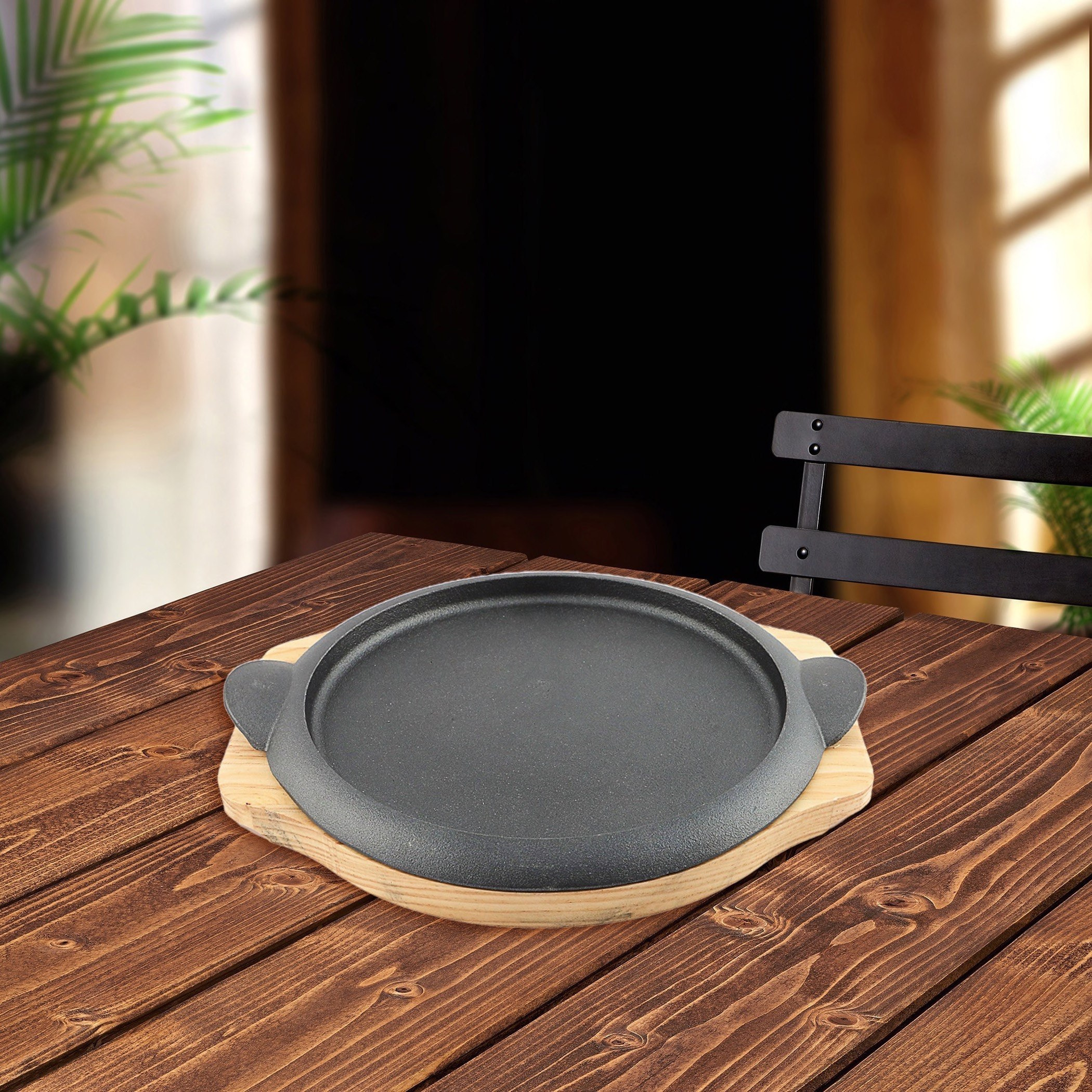 Trendy Cast Iron Round Sizzling Plate with Base - 28.5x25x3 cm-hbxhomeware-hbxkitchen-image-1