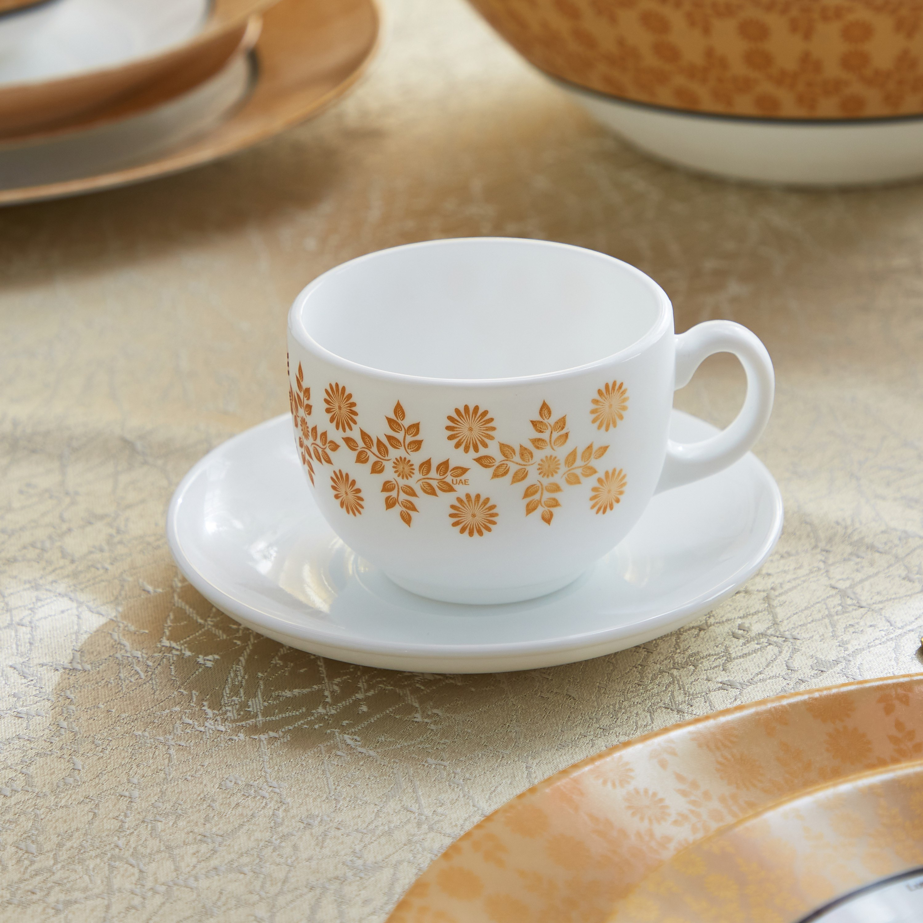 طقم عشاء من لومينارك أوبال وير إيسنس فيستيفيت - 46 قطعة-hbxhomeware-hbxkitchen-image-5