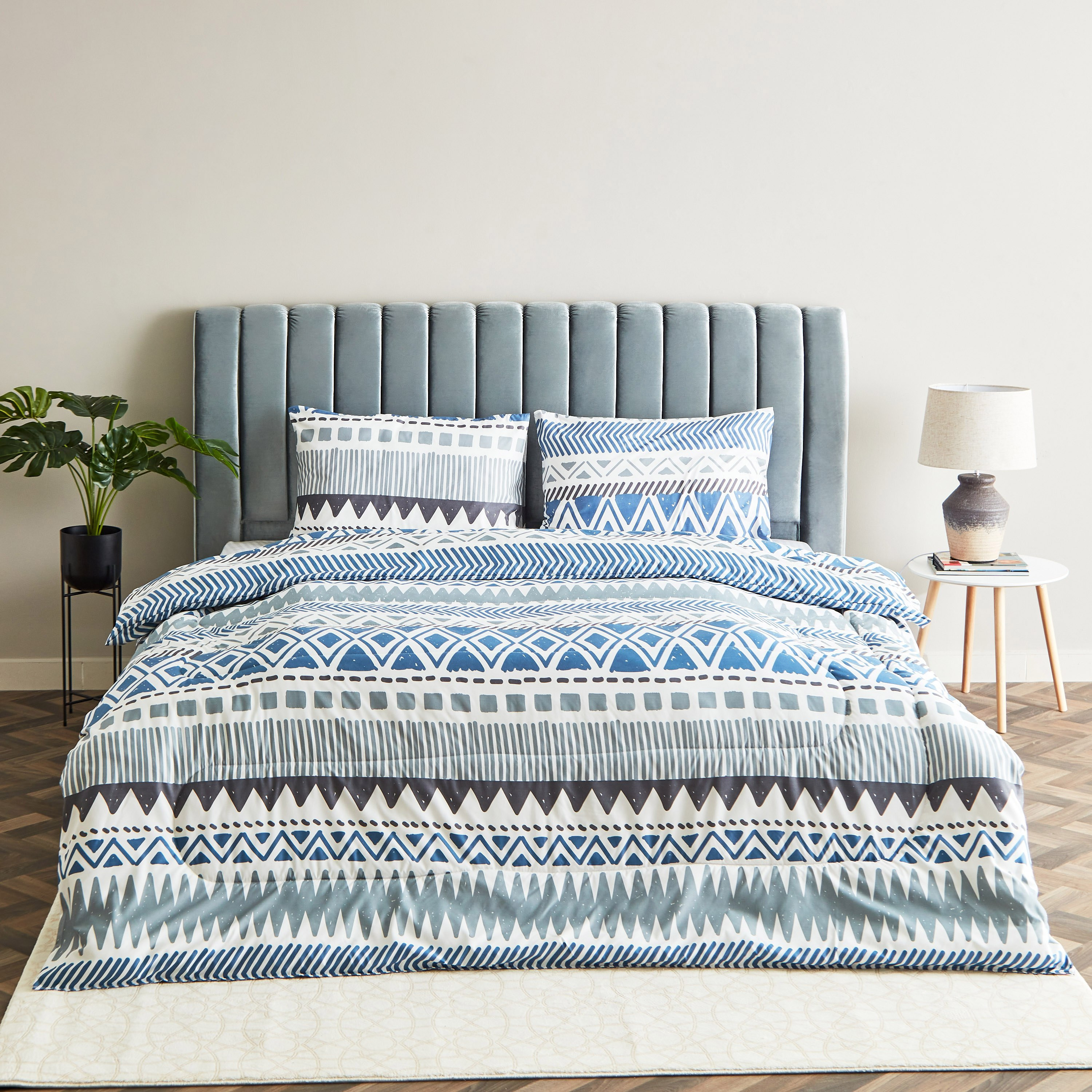 Ontario Arena 3-Piece Printed Microfiber King Comforter Set - 220x240 cm-hbxhomeware-hbxdecorandfurnishings-image-2