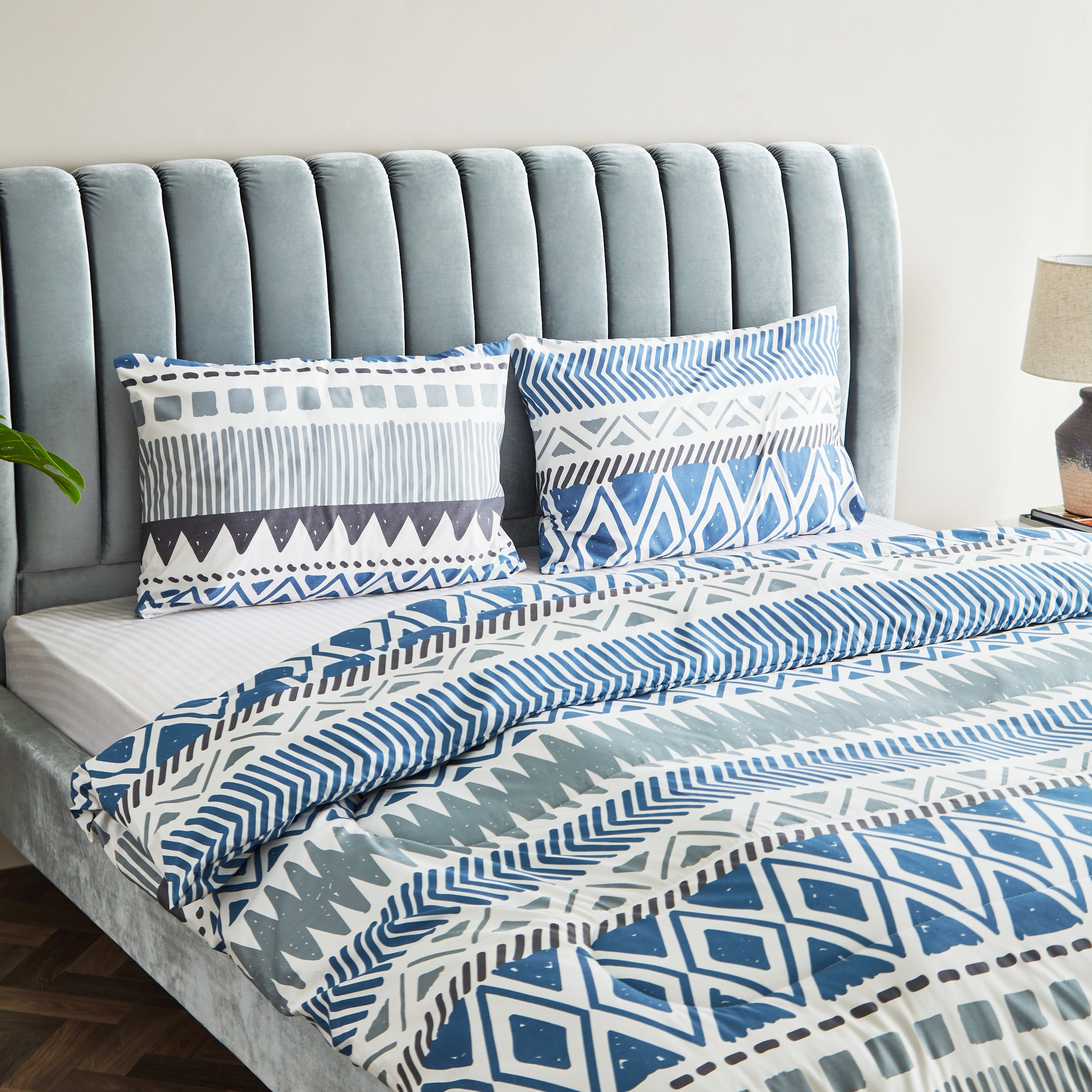 Ontario Arena 3-Piece Printed Microfiber King Comforter Set - 220x240 cm-hbxhomeware-hbxdecorandfurnishings-image-3