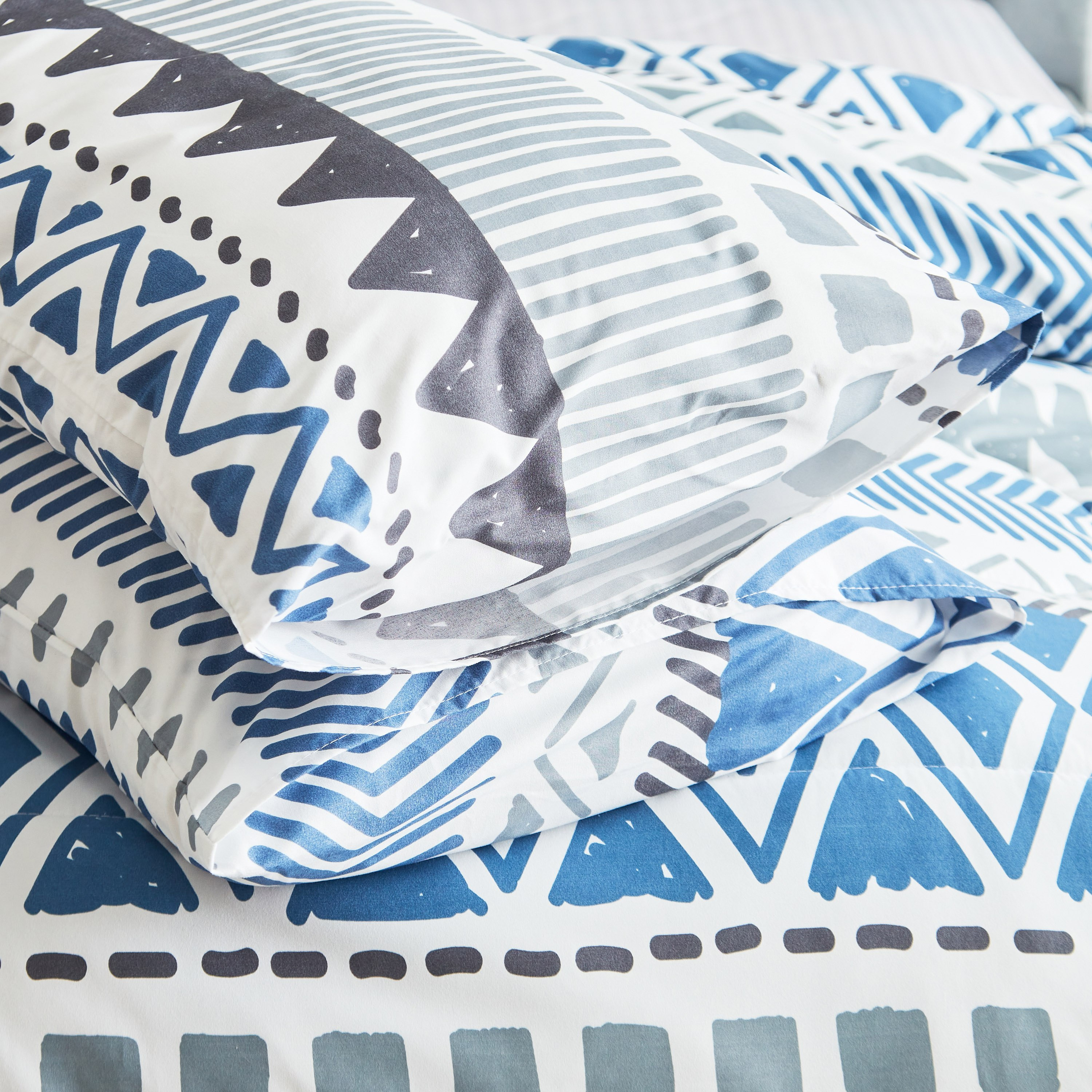 Ontario Arena 3-Piece Printed Microfiber King Comforter Set - 220x240 cm-hbxhomeware-hbxdecorandfurnishings-image-7
