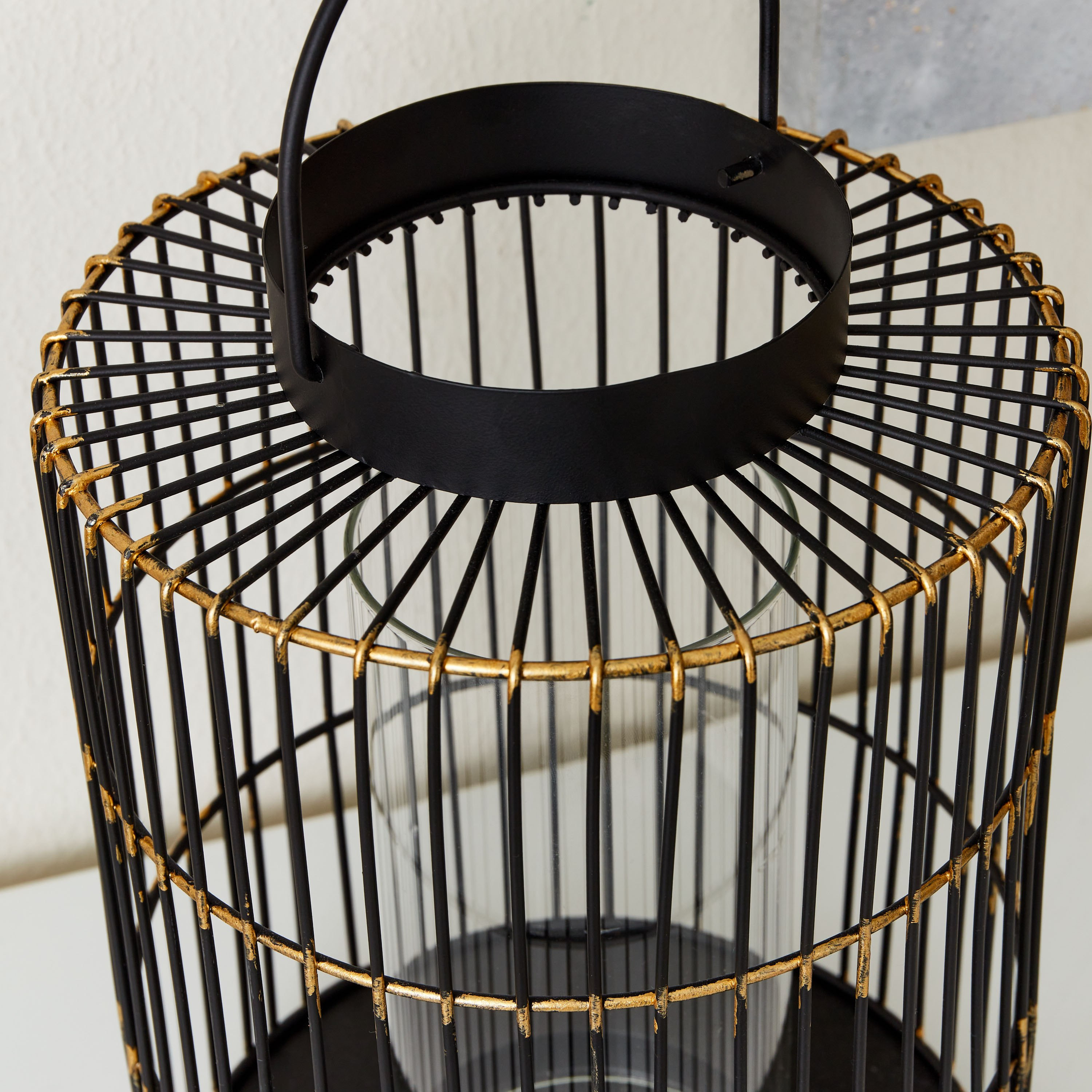 فانوس معدني مع أنبوب زجاجي من إيفا - 19x19x30 سم-hbxdecorandfurnishings-homeaccessories-lanterns-image-4