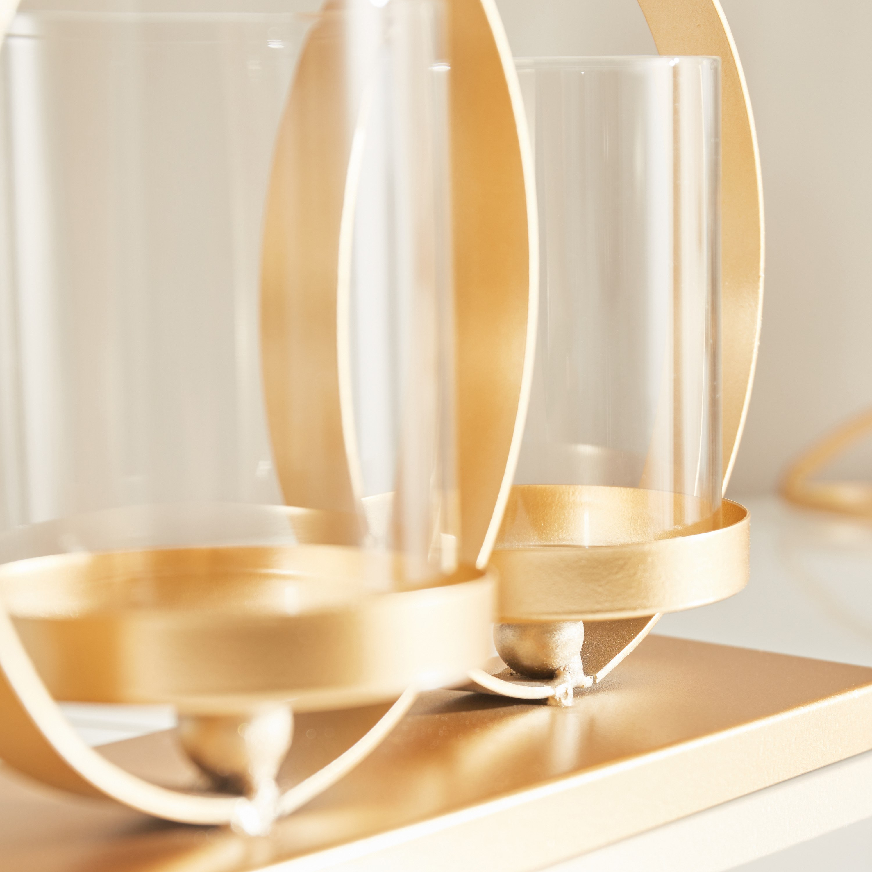 حامل شموع معدني مع أنبوب زجاجي شفاف من إيفا - 38x8x13 سم-hbxlivingroom-decorandaccessories-candleholders-image-4