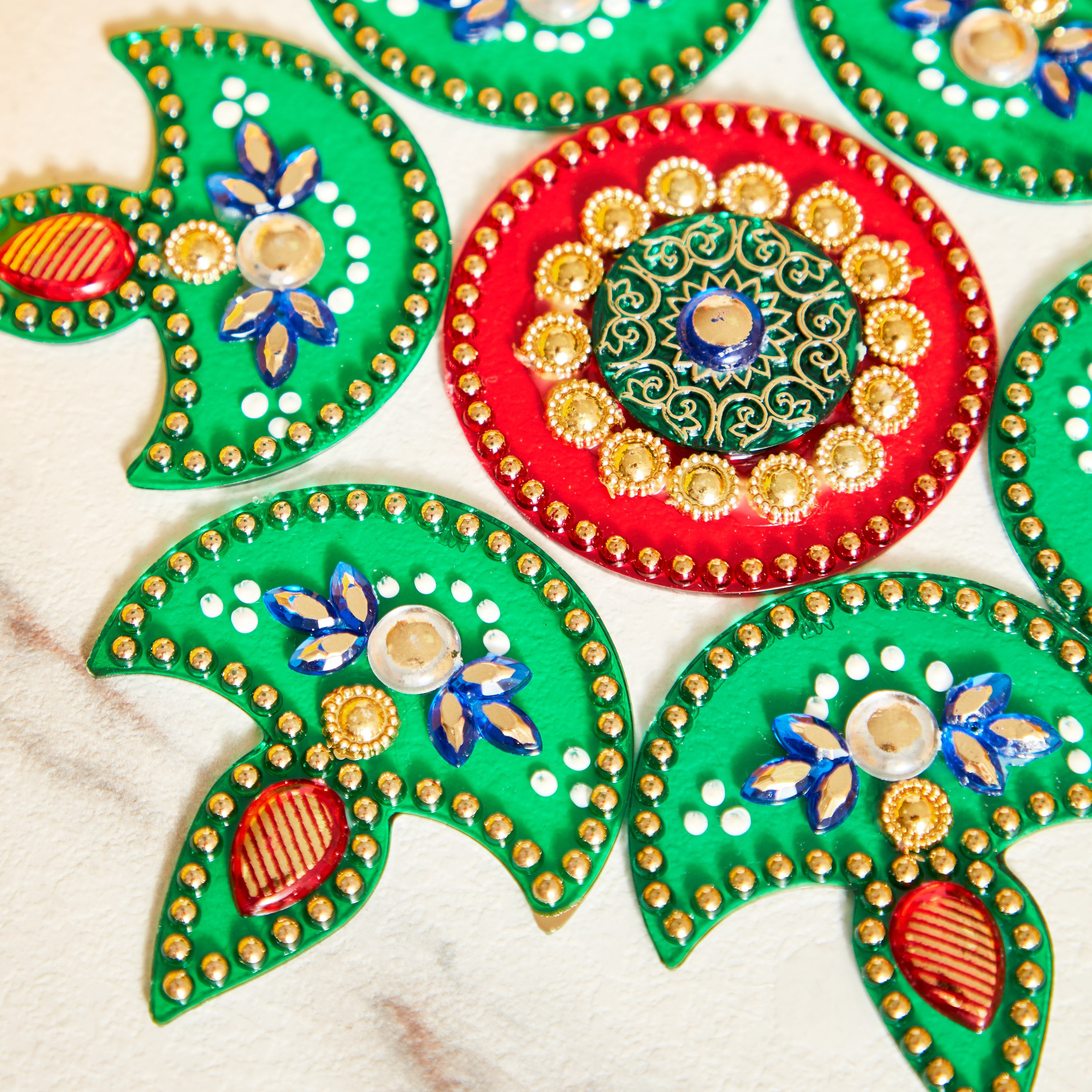 Luminious Deepak Rangoli - 18x18x0.5 cm-hbxlivingroom-decorandaccessories-candleholders-image-3