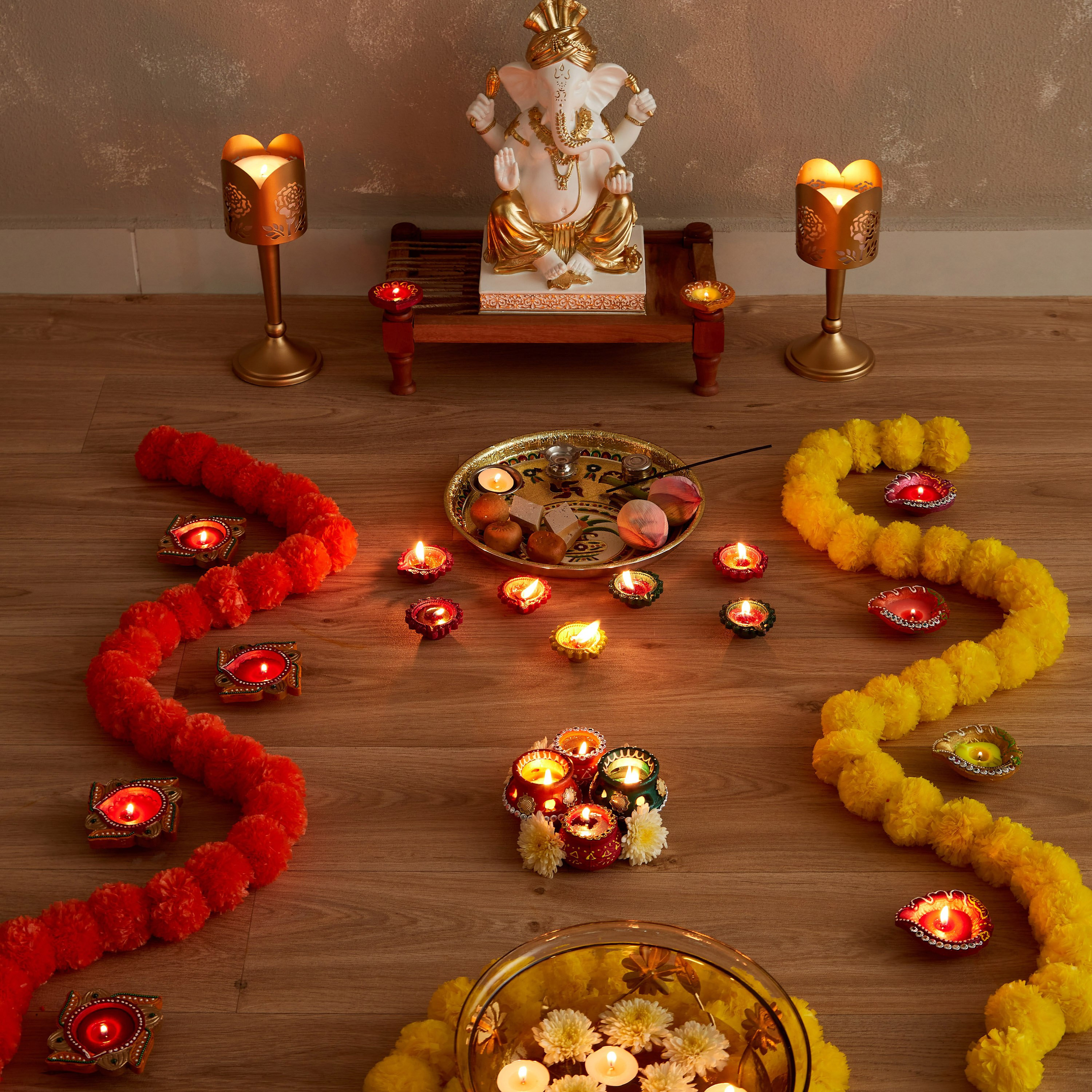 طقم ضيا ملوّن مع شمع 12 قطعة من لومينوس - 5x5x2.5 سم-hbxlivingroom-decorandaccessories-candleholders-image-4