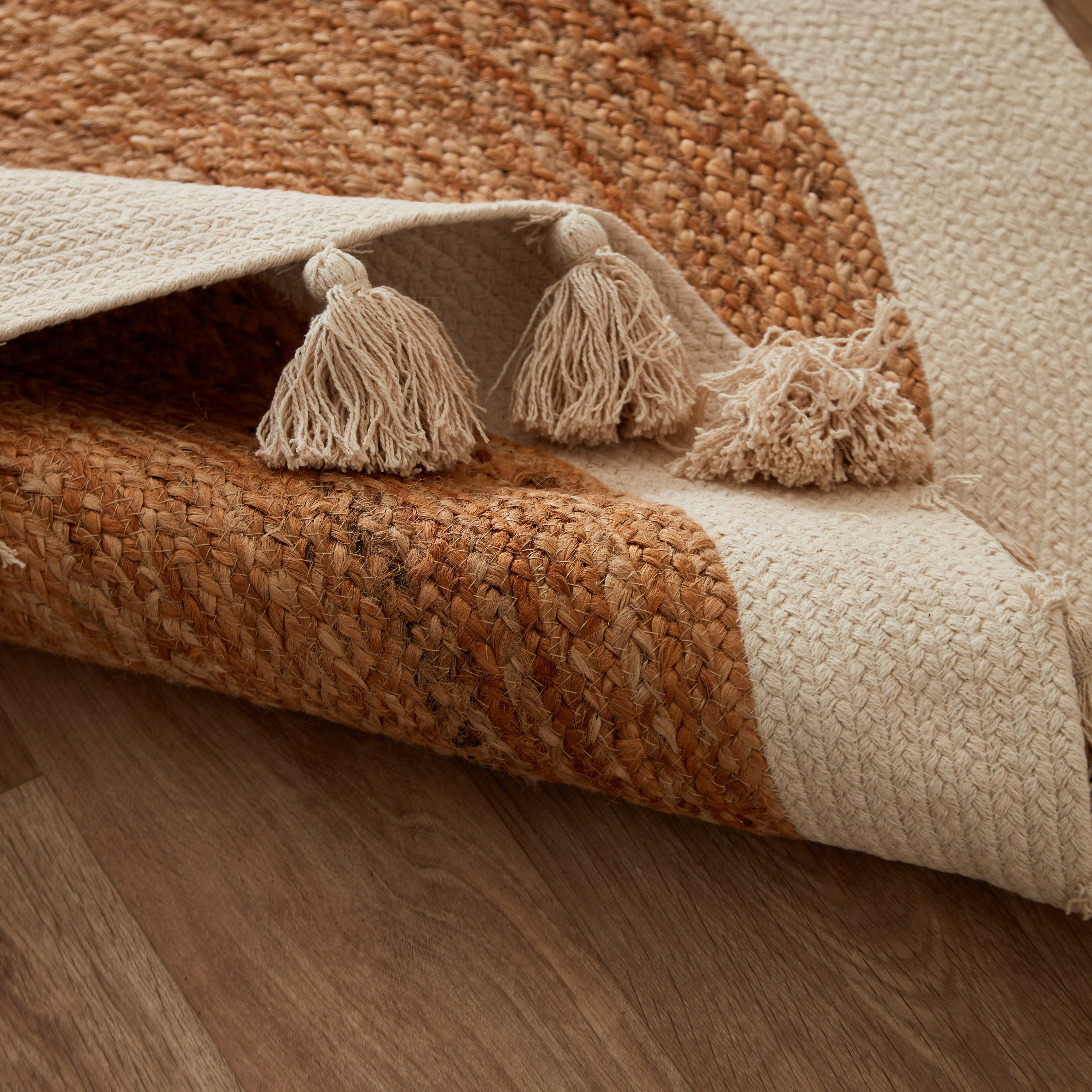 سجادة جوت مستديرة مصنوعة يدويا من إيكو - 90 سم-hbxdecorandfurnishings-floorcoverings-rugs-image-4