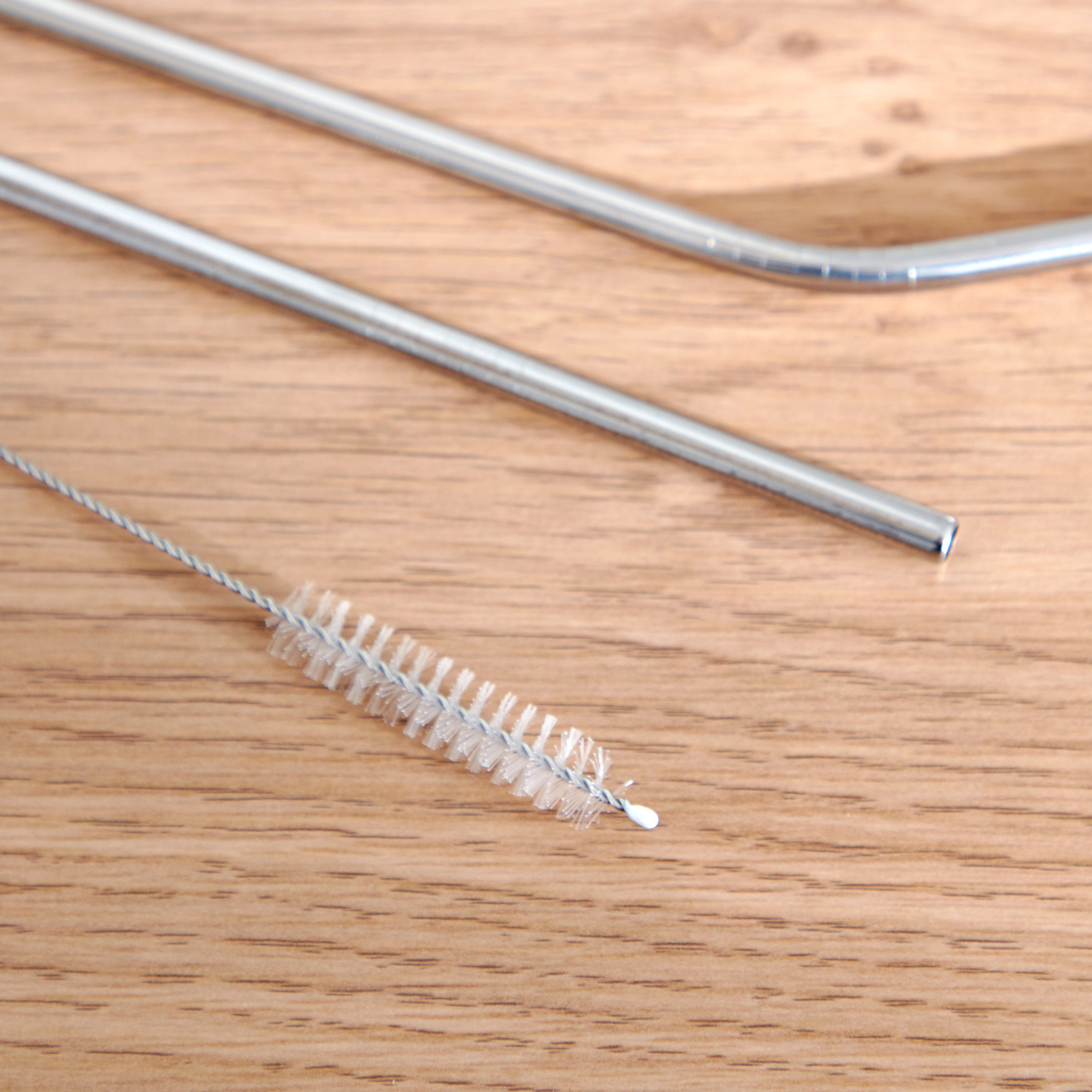 Alina Stainless Steel Reusable Straw - 21.5 cm-hbxkitchen-kitchenware-kitchenaccessories-image-3