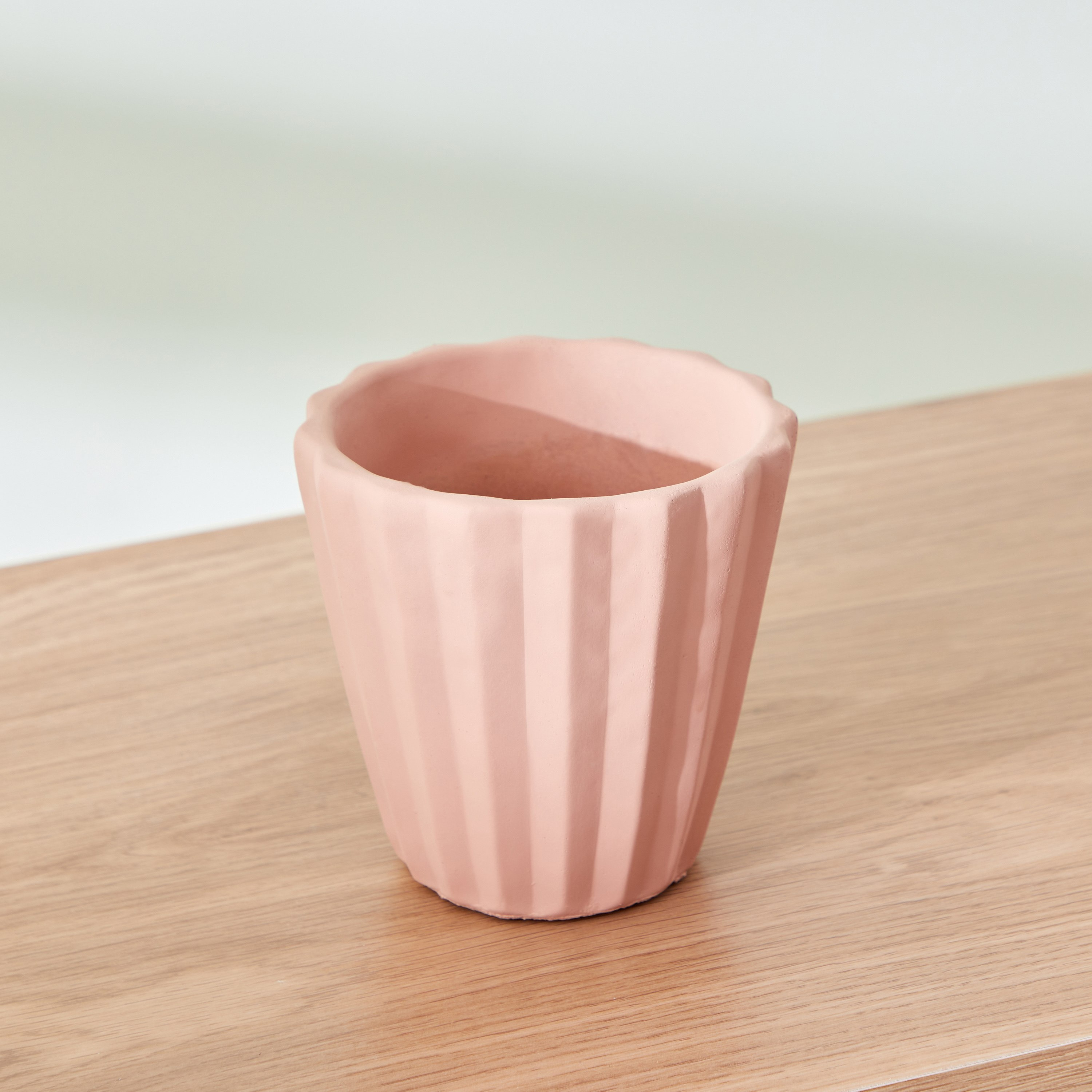 إناء مضلع من سيارا - 12.5x12.5x12.5 سم-hbxhomeware-hbxdecorandfurnishings-image-3