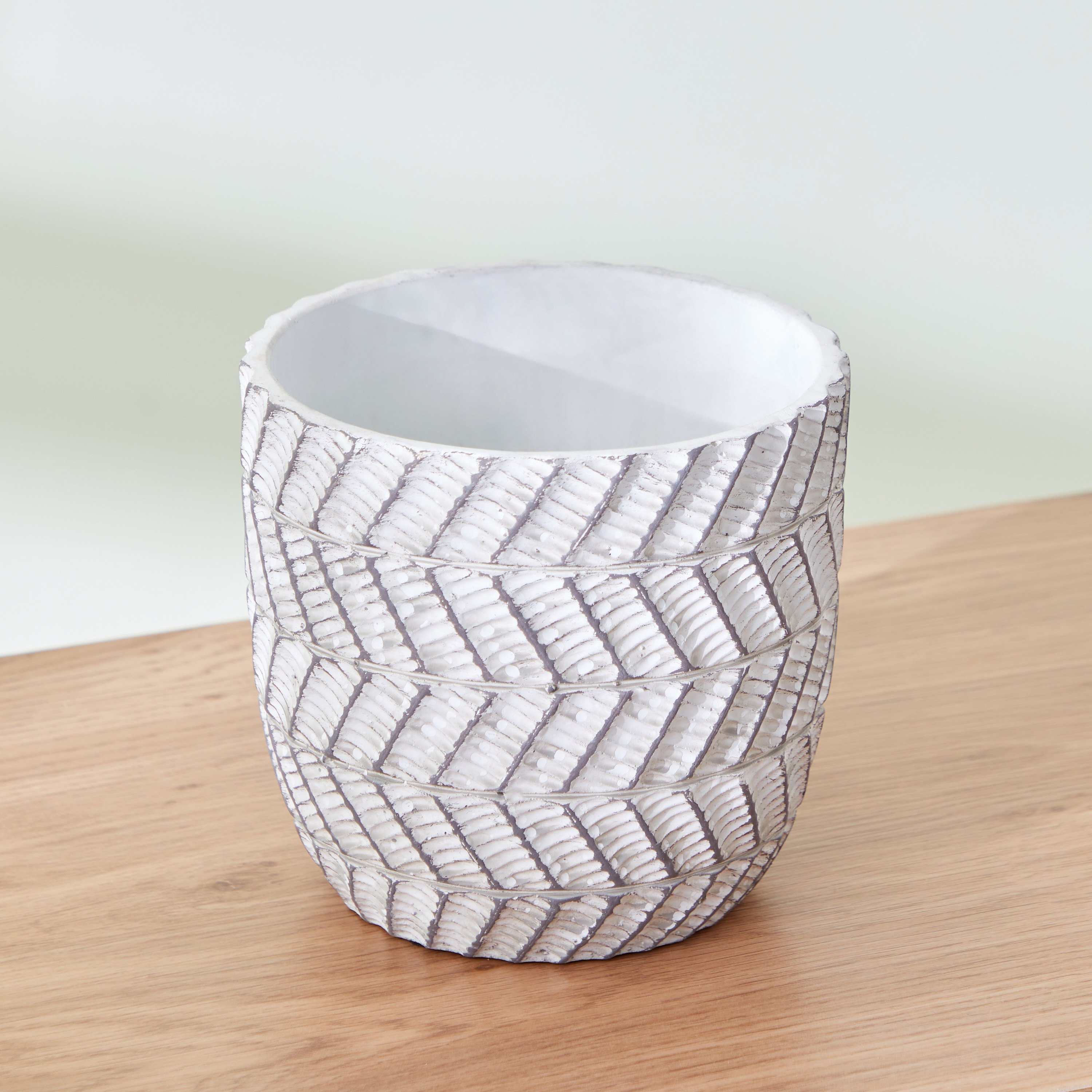 إناء زرع سيراميك مضلّع من سيارا - 16x16x15.5 سم-PROMO_HB_AE_B1G1_250925-image-3