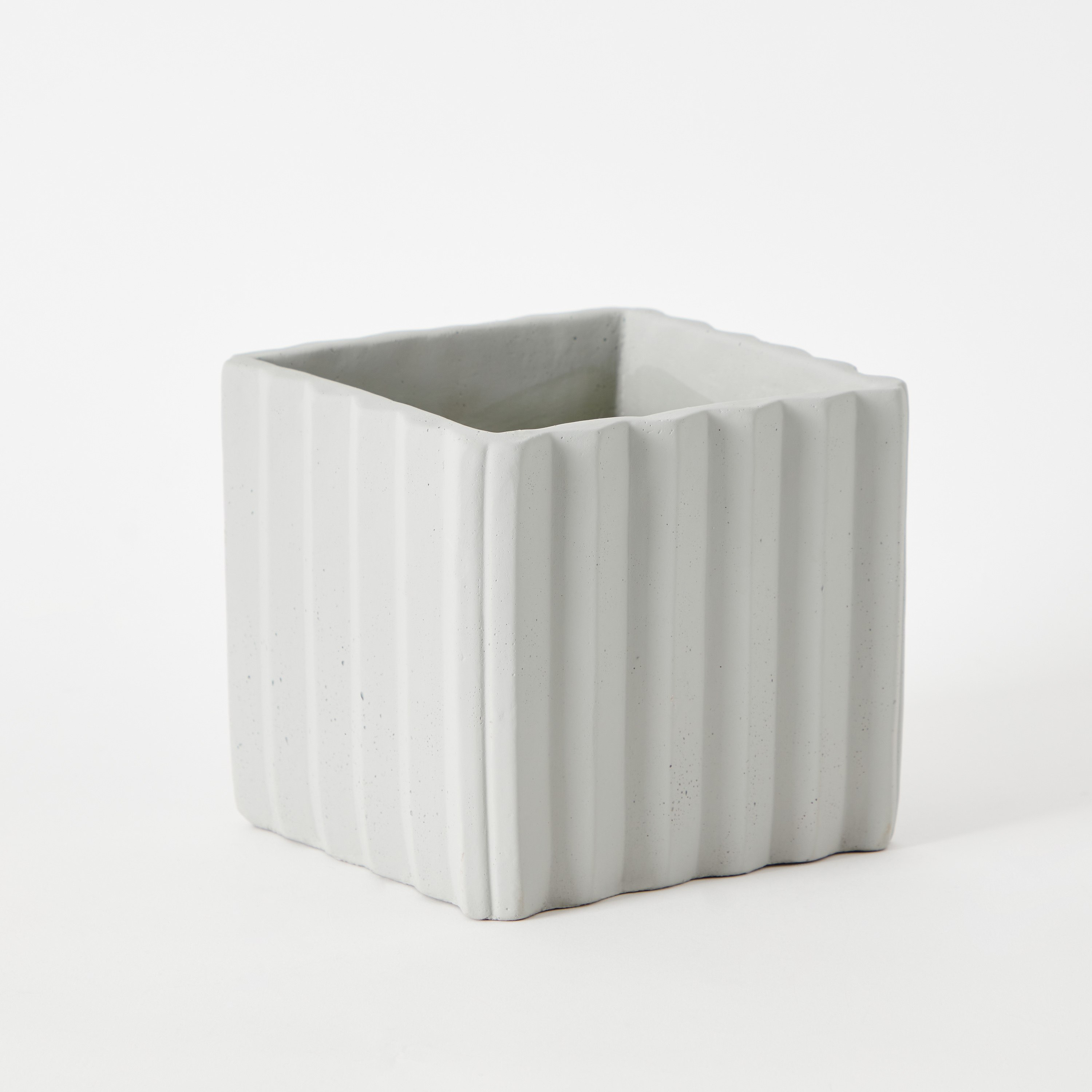 إناء زرع سيراميك مضلّع من سيارا - 16.5x16.5x15 سم-hbxhomeware-hbxdecorandfurnishings-image-6